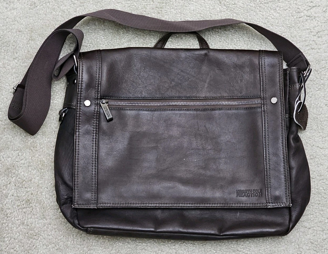 Kenneth Cole Reaction brown leather flap over messenger bag with magnetic snaps