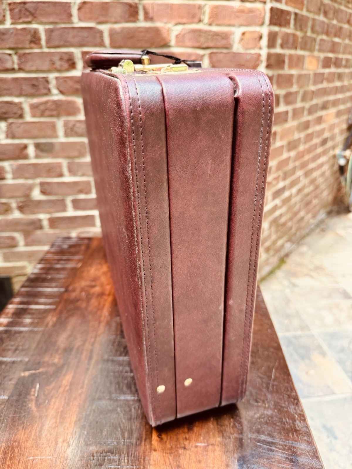 Johnston & Murphy Briefcase – Leather (Hard side to Protect Documents & Laptop)