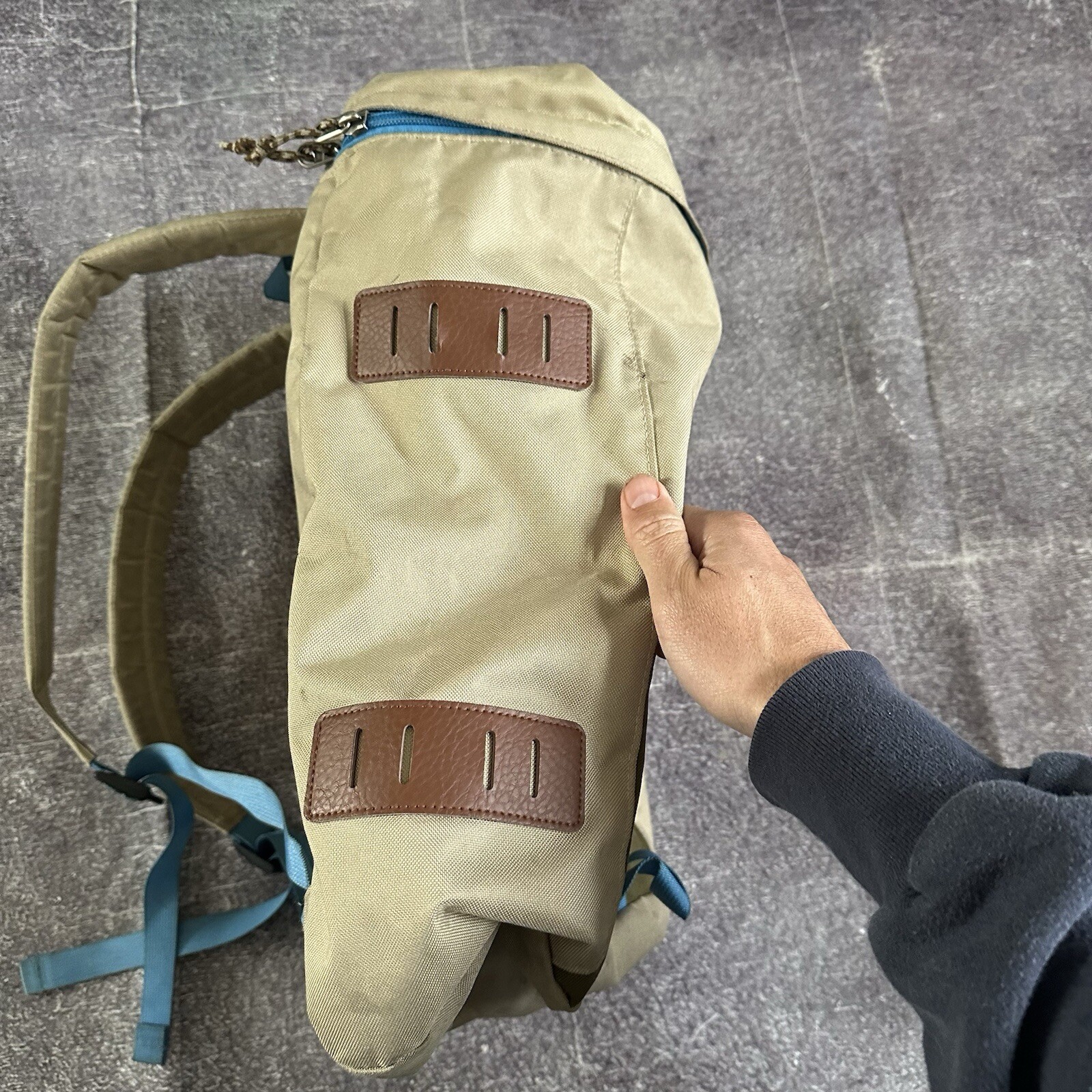 Men’s Patagonia El Cap Khaki Blue Toromiro Pack 22L Top Loader Backpack Day Pack