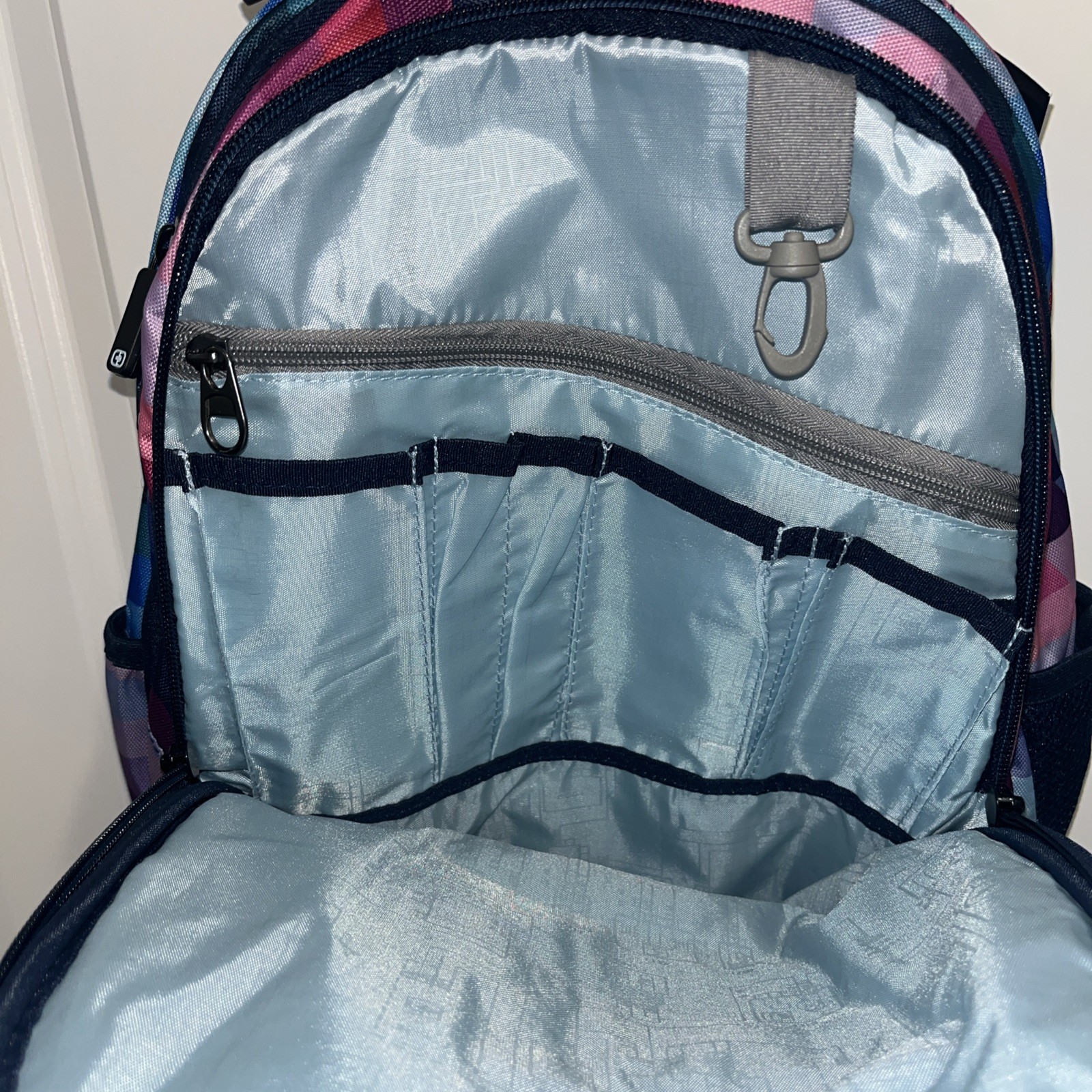 NWT OGIO Breaker Kaleidoscope Backpack Laptop Sleeve Geometric Blue Purple Pink