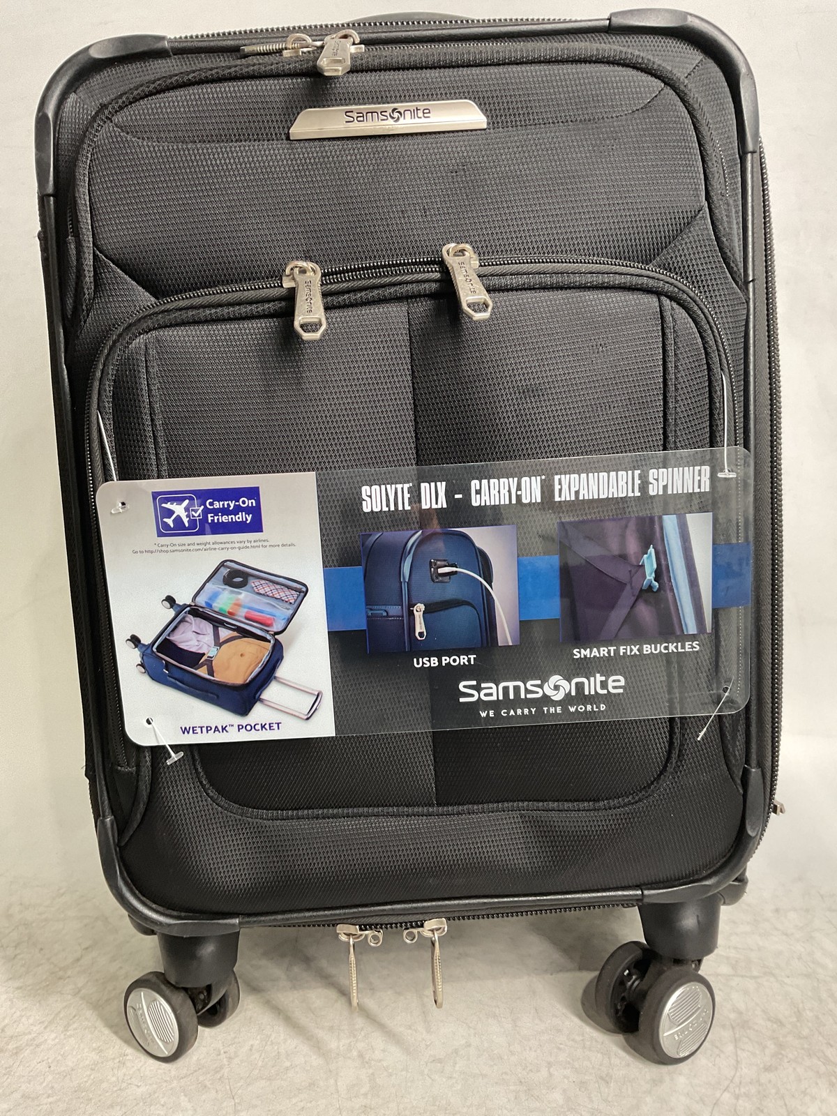 Samsonite SoLyte DLX Carry-On Expandable Spinner 20 Inch U4
