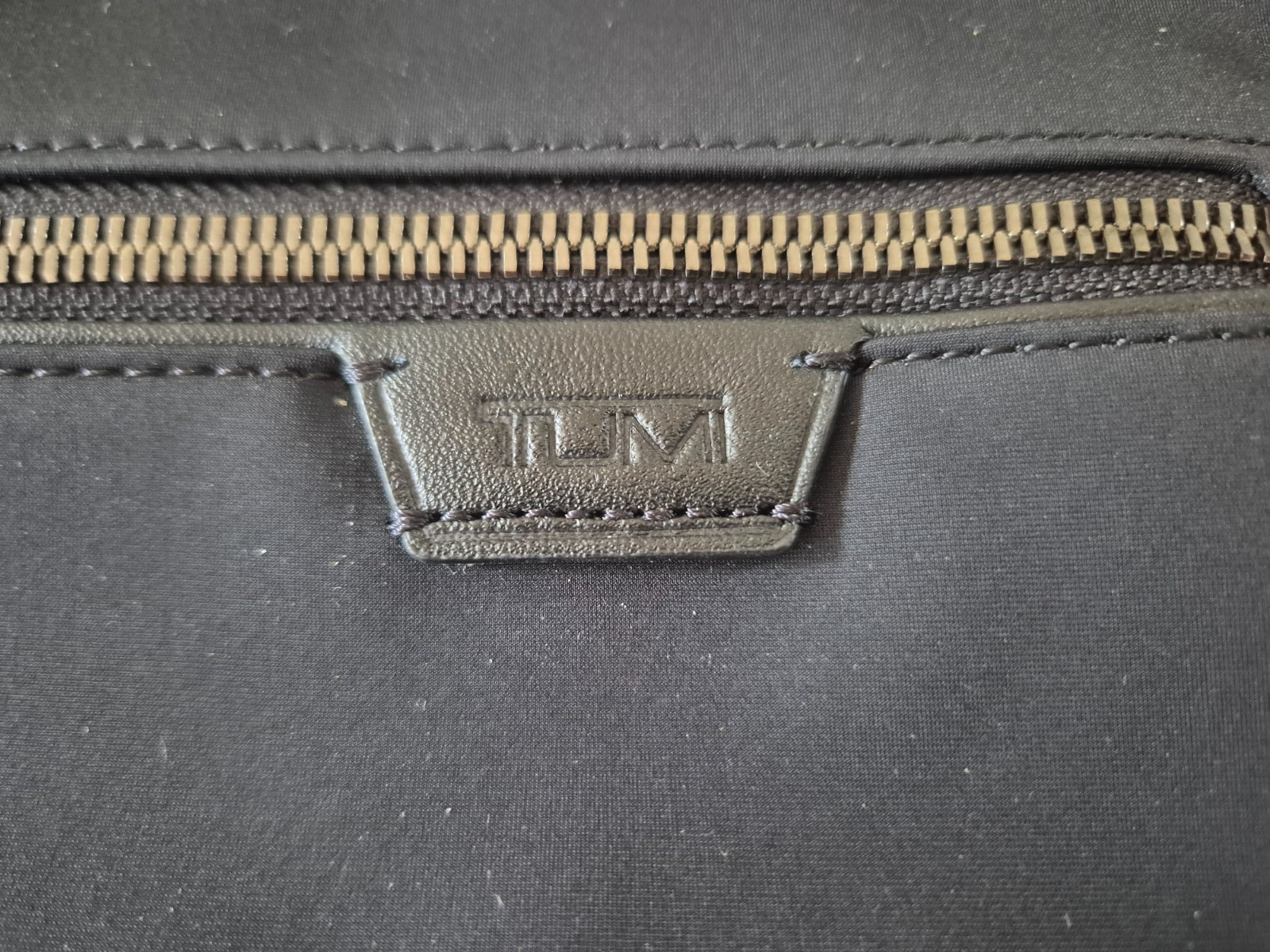 TUMI AVONDALE TOP ZIP BRIEFCASE COMPUTER BAG MODEL 148590 TUMI HARRISON BLACK