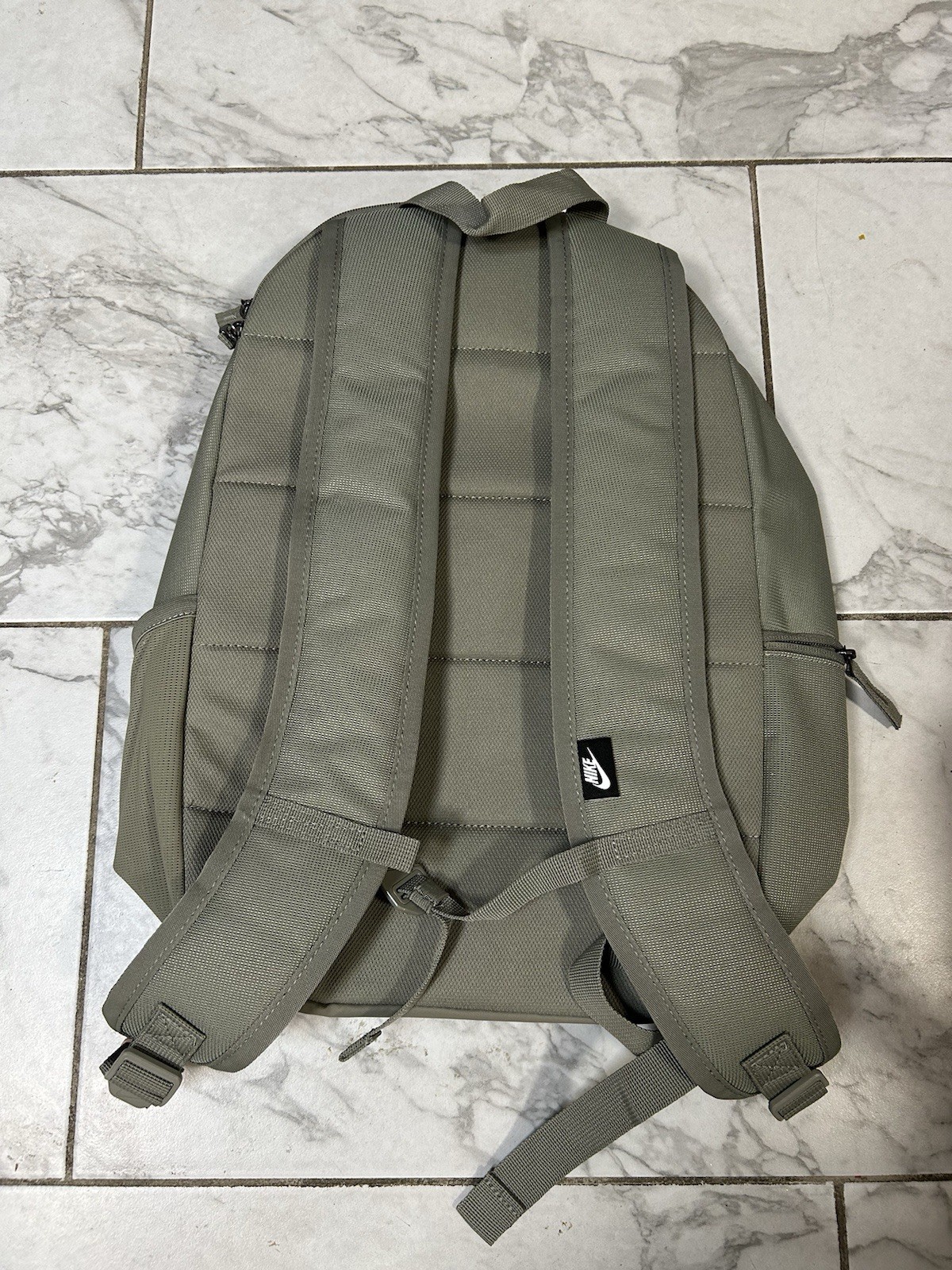 Nike Heritage Eugene Backpack “Light Army”green 23L, 17″x12″x5” inch BRAND NEW!