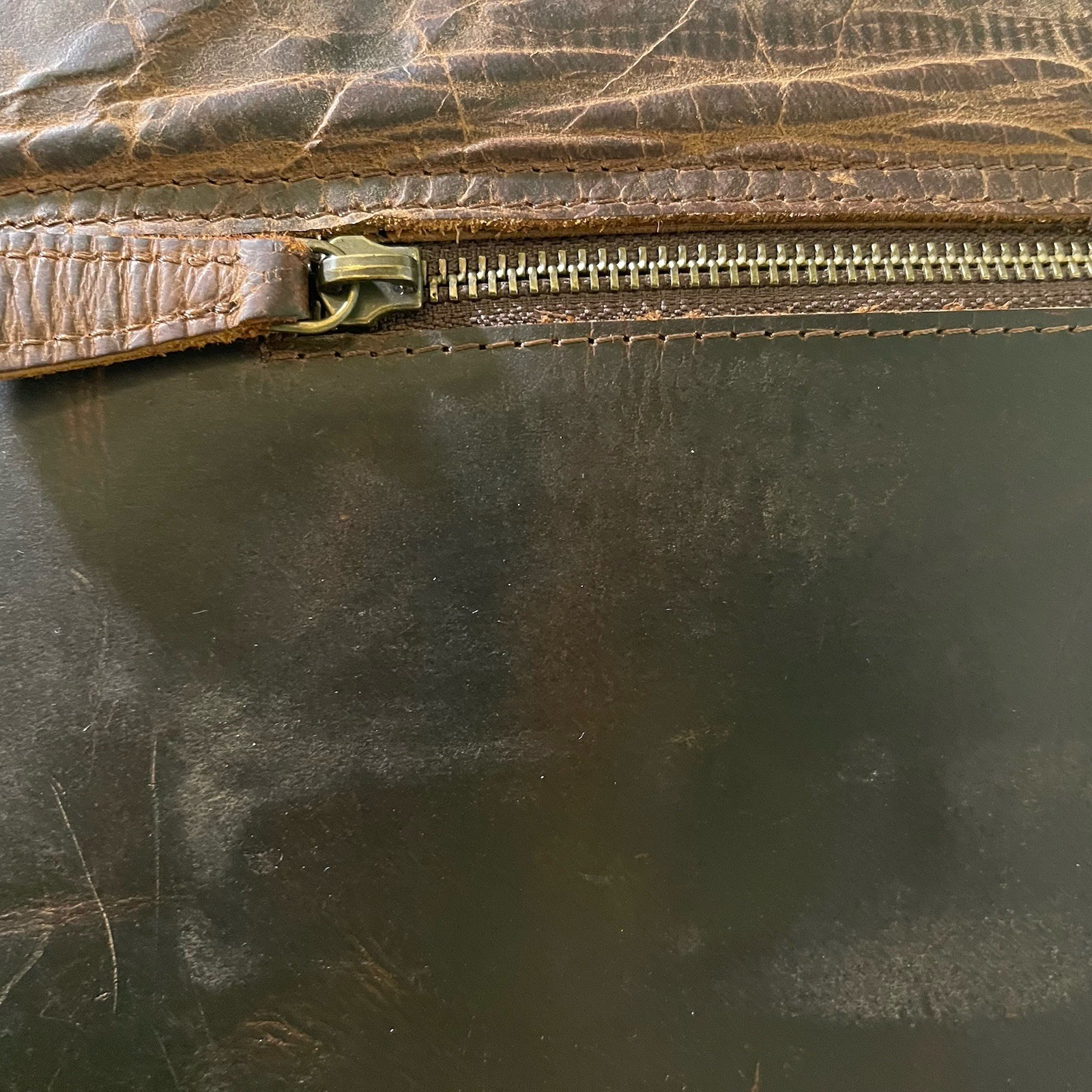 Moonster Buffalo Leather Briefcase 16” Laptop Messenger Bag Crossbody VG