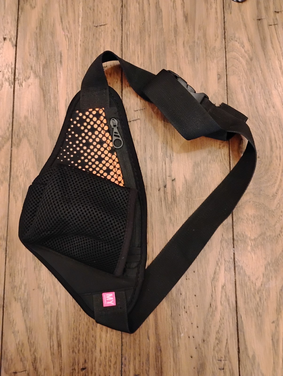 MY Run Hydration Fanny Pack Black pink Bottle Holder Sports Running Hike