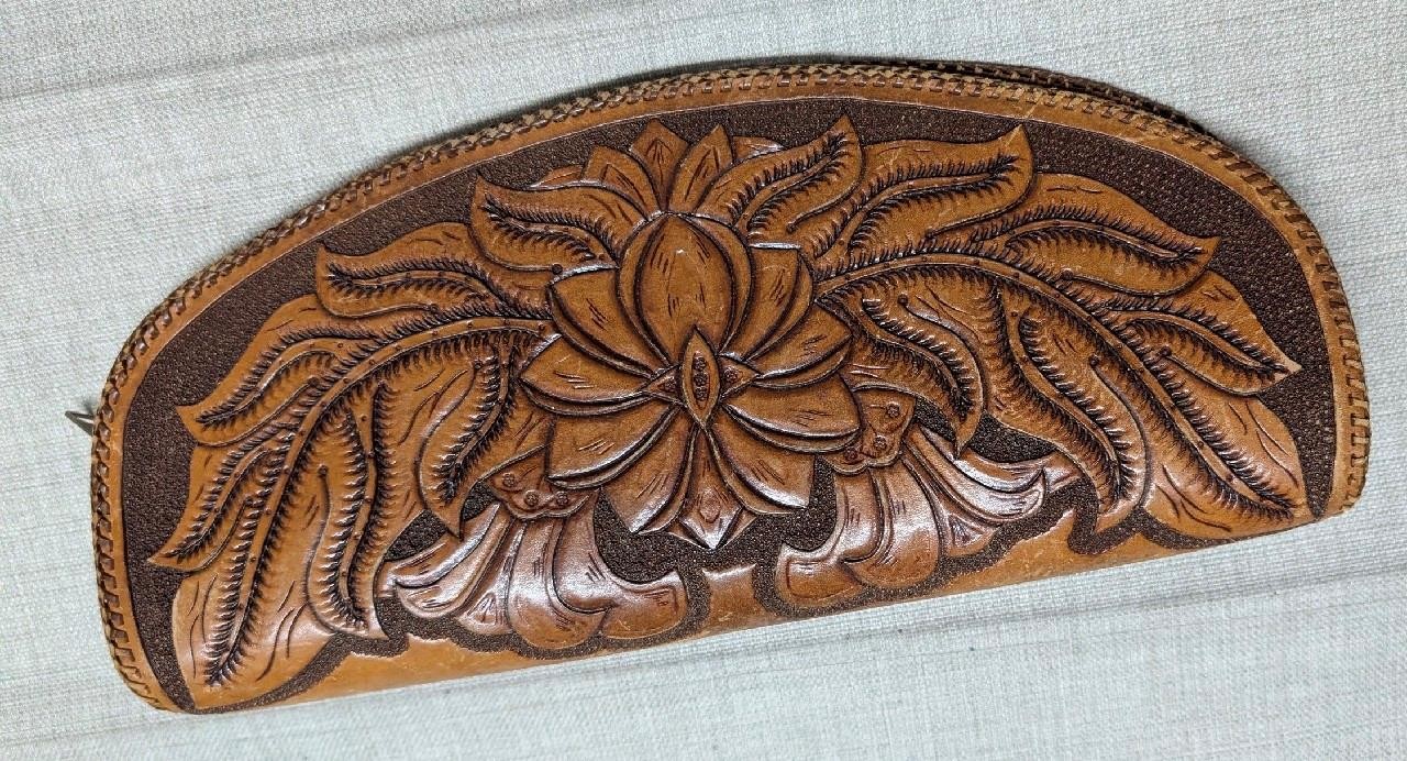 vintage TOOLED saddle bag WESTERN handcrafted leather tote 15″ toiletry clutch
