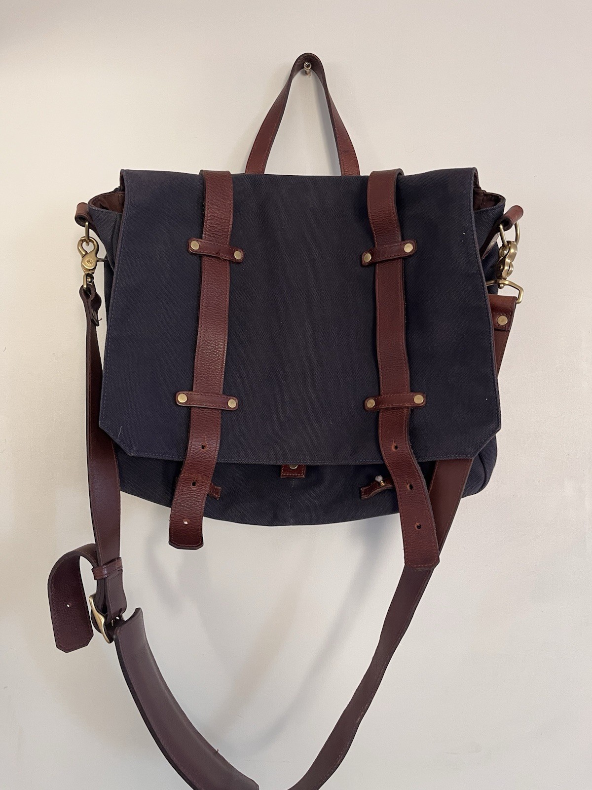 Ernest Alexander New York Canvas & Leather Messenger Bag Shoulder Strap Blue