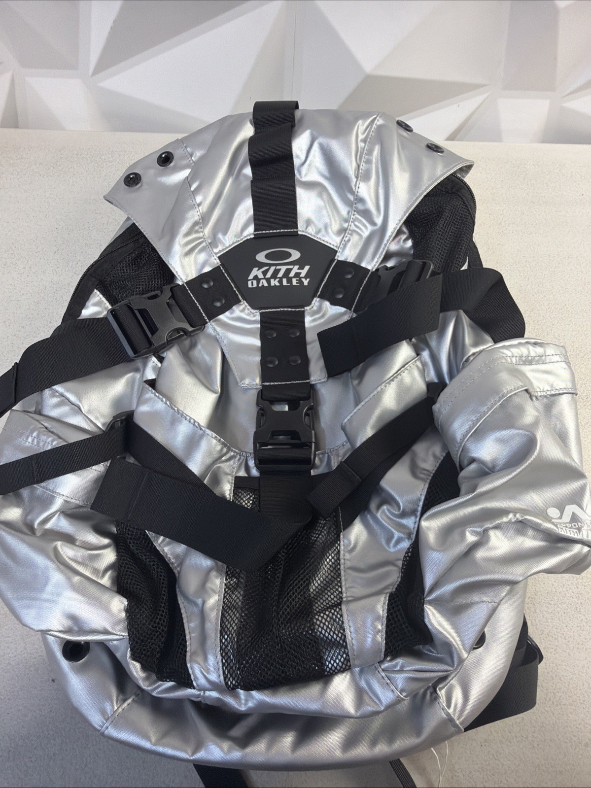 Kith x Oakley Icon RC Backpack Silver Reflective Tactical Streetwear Bag