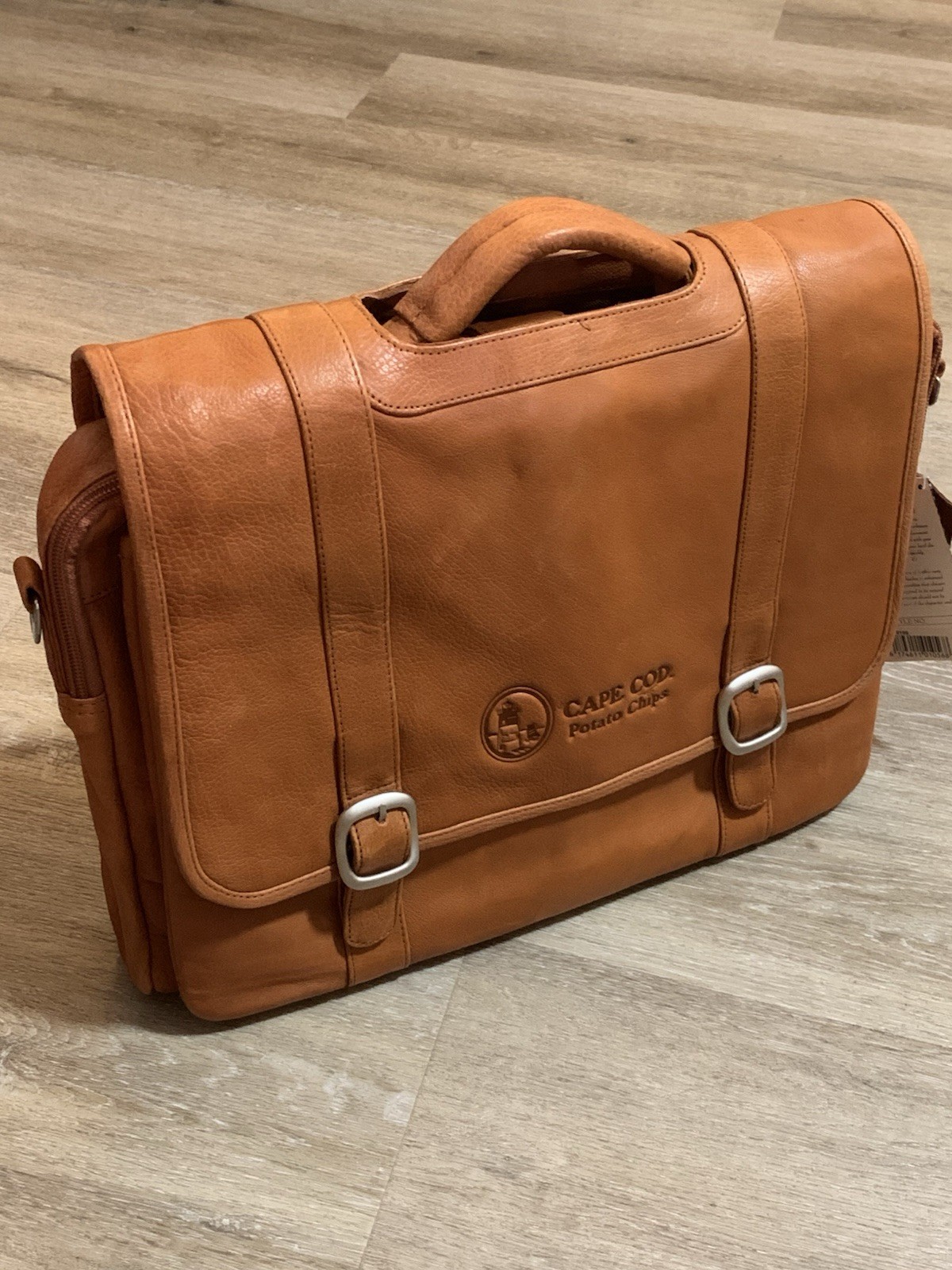 NEW~CANYON OUTBACK 100% LEATHER SHOULDER/BAG/ BRIEFCASE/LAPTOP~CAPE COD LOGO VNC