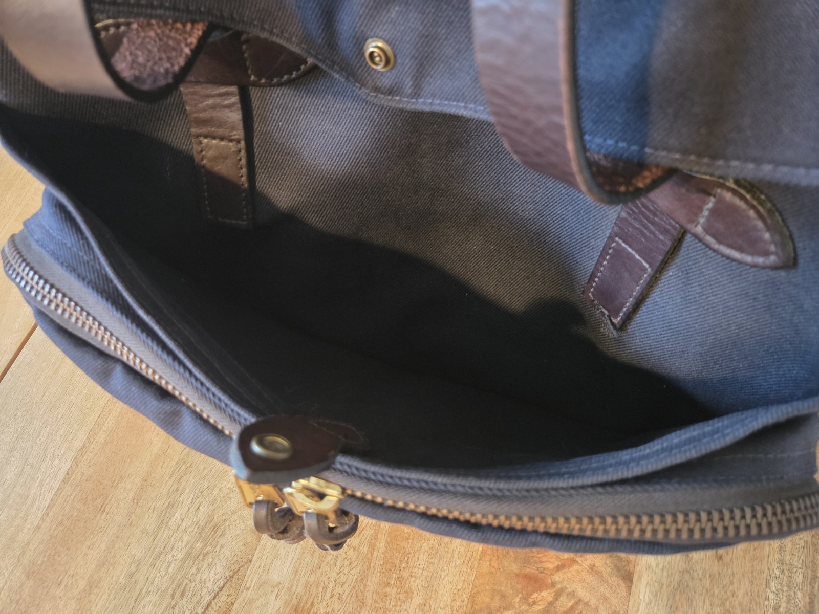 Filson Rugged Twill Padded Computer Bag | Navy | USA Made | MSRP $625 | Rare