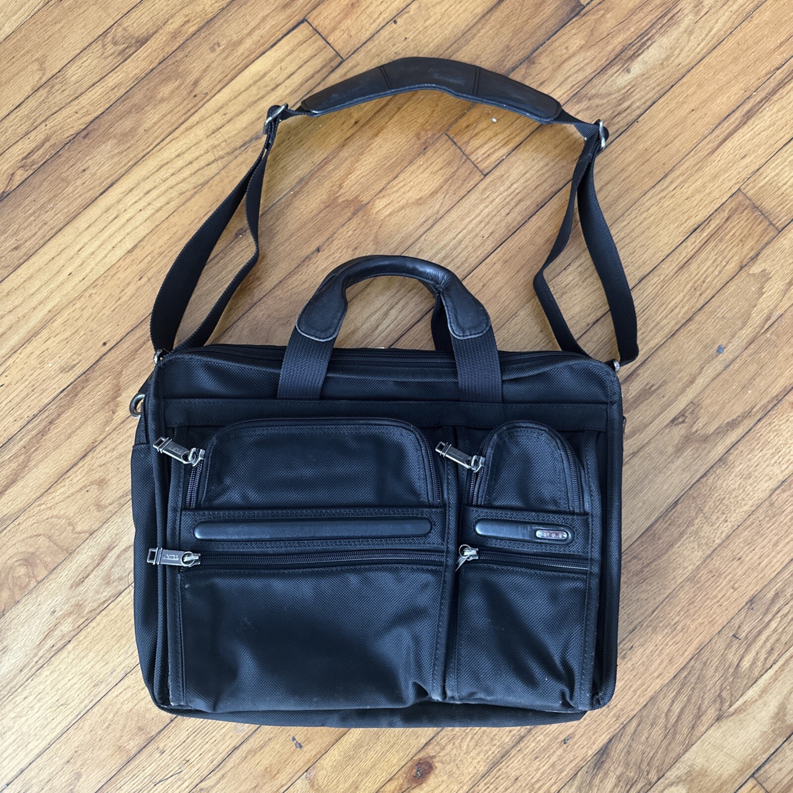 Tumi 26141D4 Alpha Black Ballistic Nylon Expandable Laptop Briefcase Bag TSA