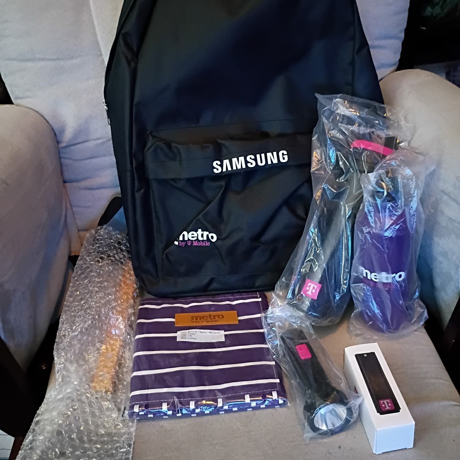 T Mobile Tuesday Pack Lot