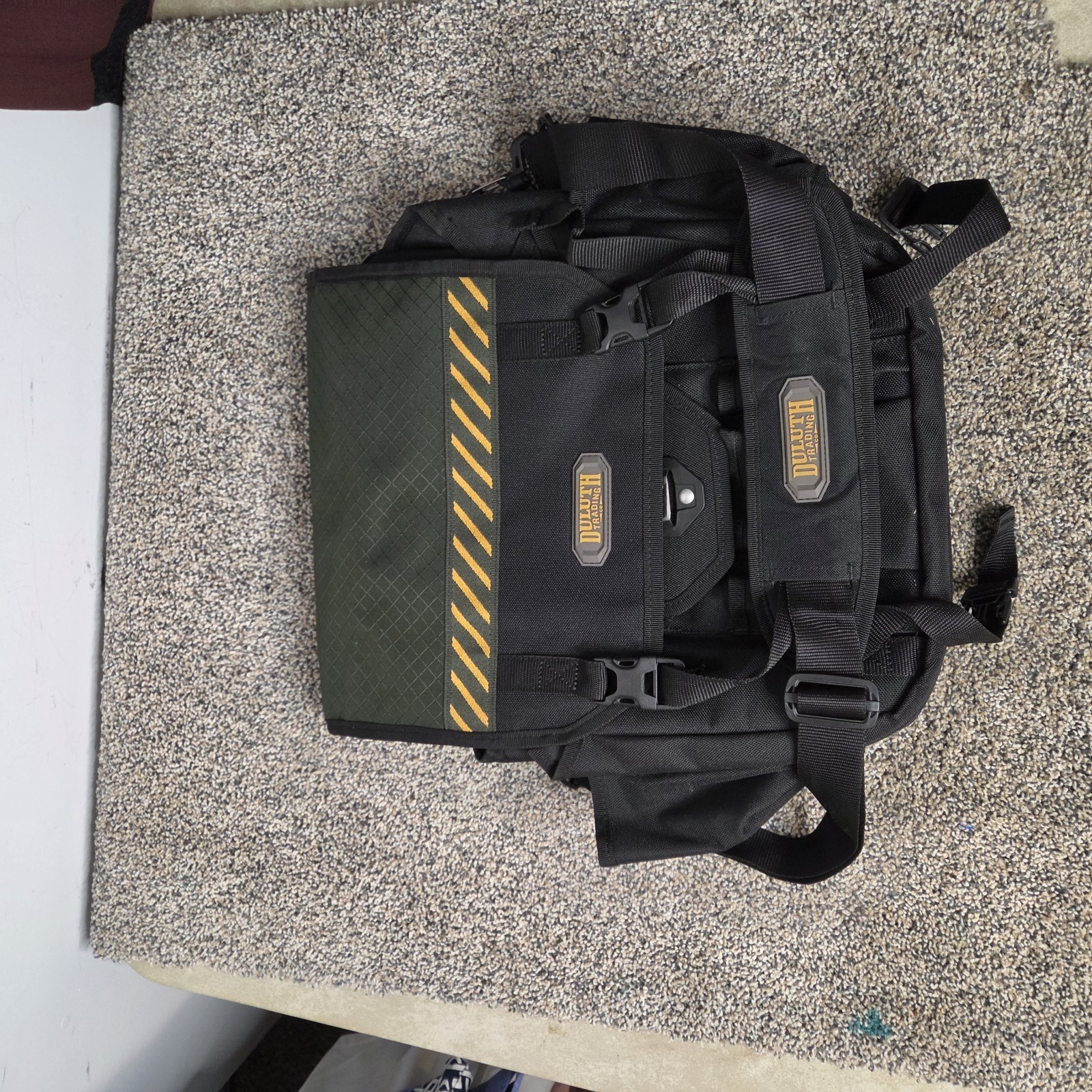 Duluth Trading Laptop Mechanic Electrician Multi Pocket Messenger Tool Bag Black