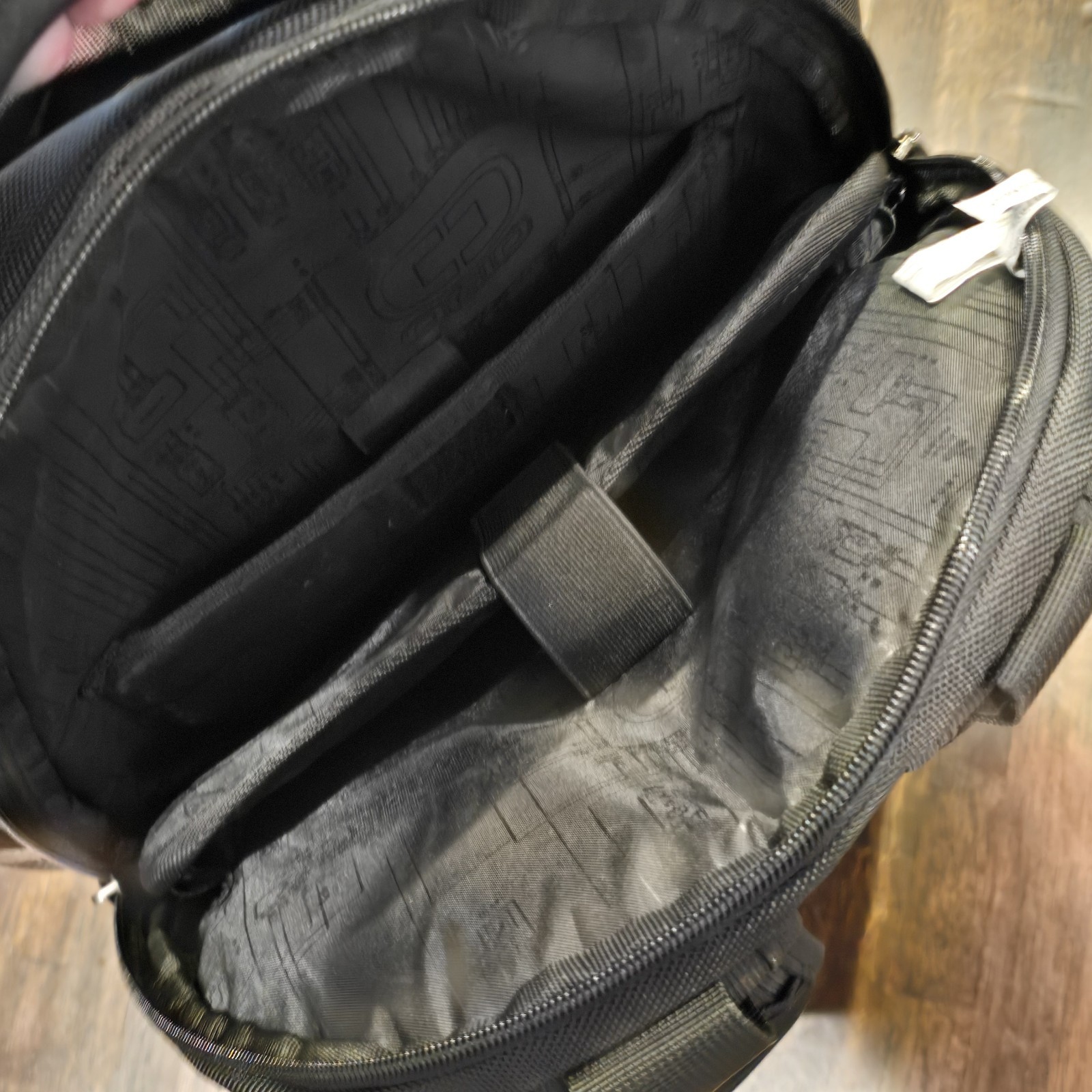 OGIO Punchout2go Backpack #411065 Black – Laptop Tech Multiple Compartments