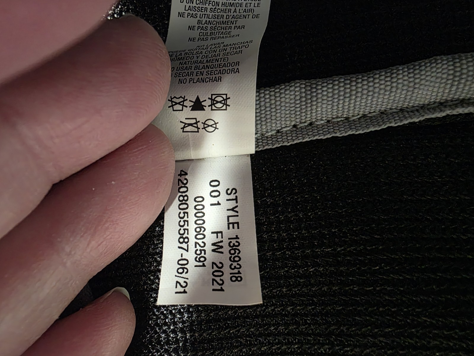 Under Armour Utility Personal Equipment Backpack 1369318 Gray Black HS-A1-1