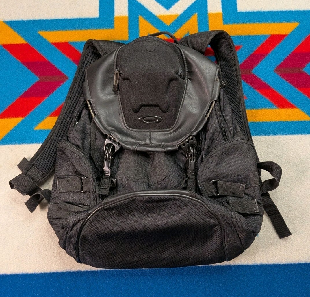 Vintage Oakley Kitchen Sink Tactical Field Gear Backpack Bag Y2K Black