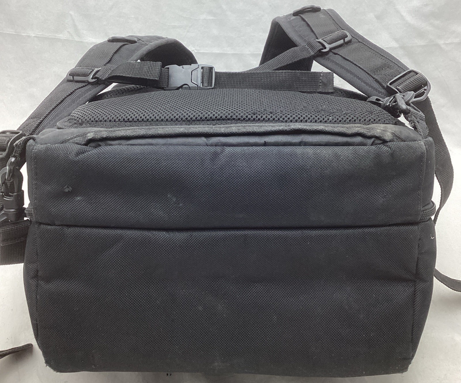 Ebags Black Padded Backpack Laptop Lots Of Pockets EB2146-16C