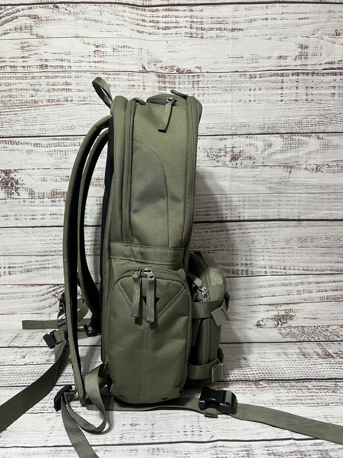 OAKLEY CHAMBER RANGE BACKPACK RARE Green Elite Special Forces Transport Day Pack