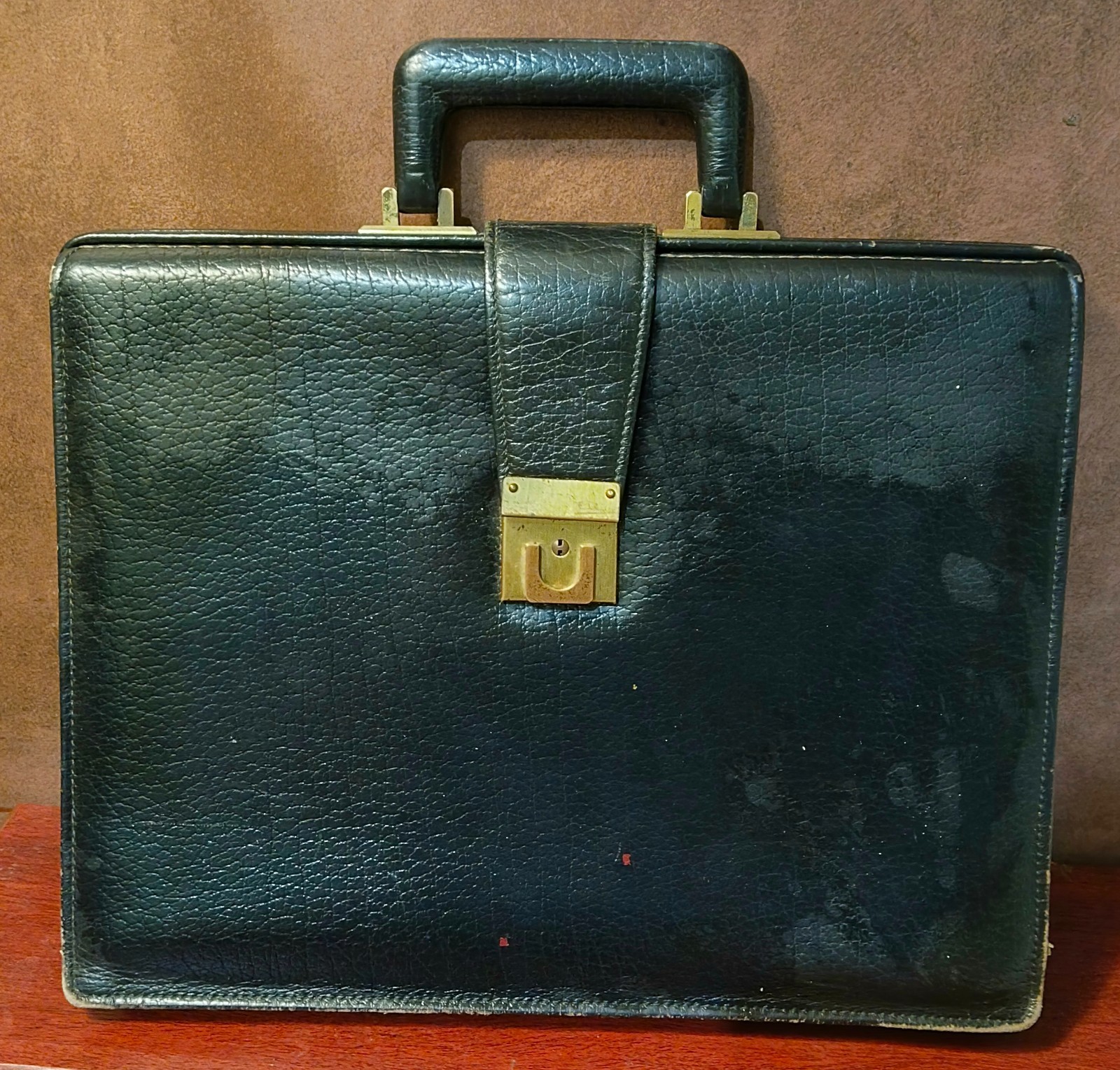 Vintage YKK 16” Leather Black Briefcase w Key, Business Bag, green satin lining