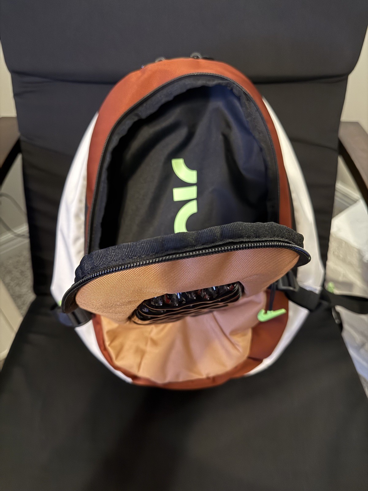 Nike $92 Air Max Bubble Pack Backpack 15″ Laptop Bag Gym Travel DV6245-030