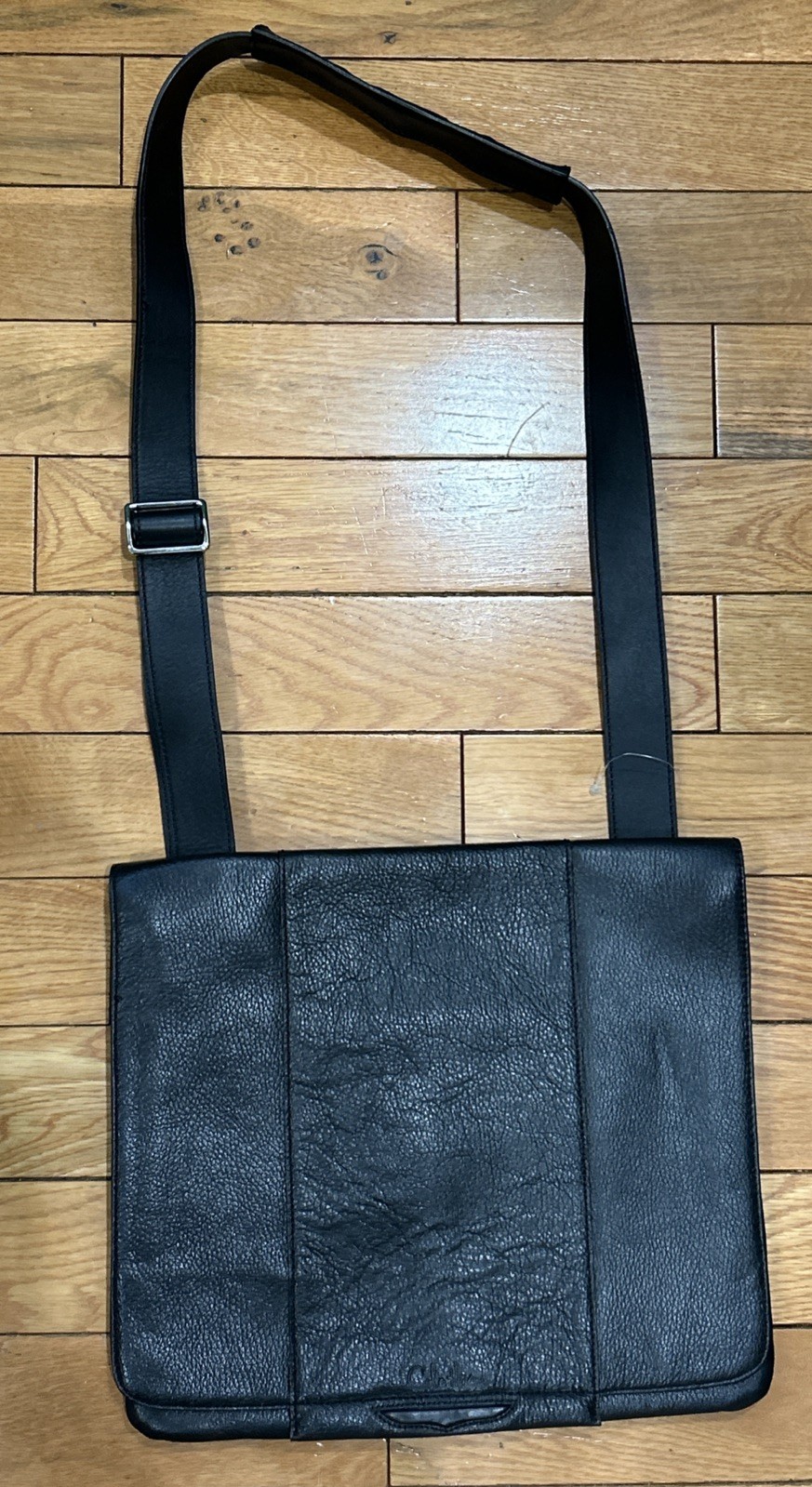 Cole Haan Black Messenger Leather Flapover Laptop Briefcase Bag Crossbody