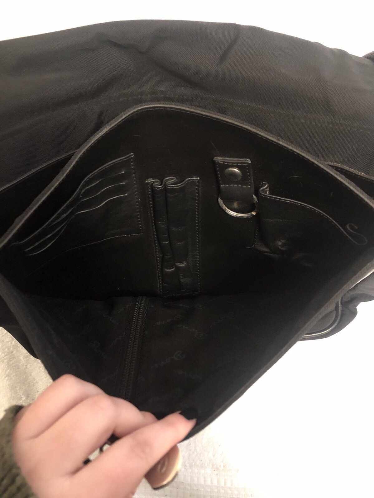 Unisex Messenger Bag Structured Sleek Onyx Vegan Leather Multi-Pocket Satchel