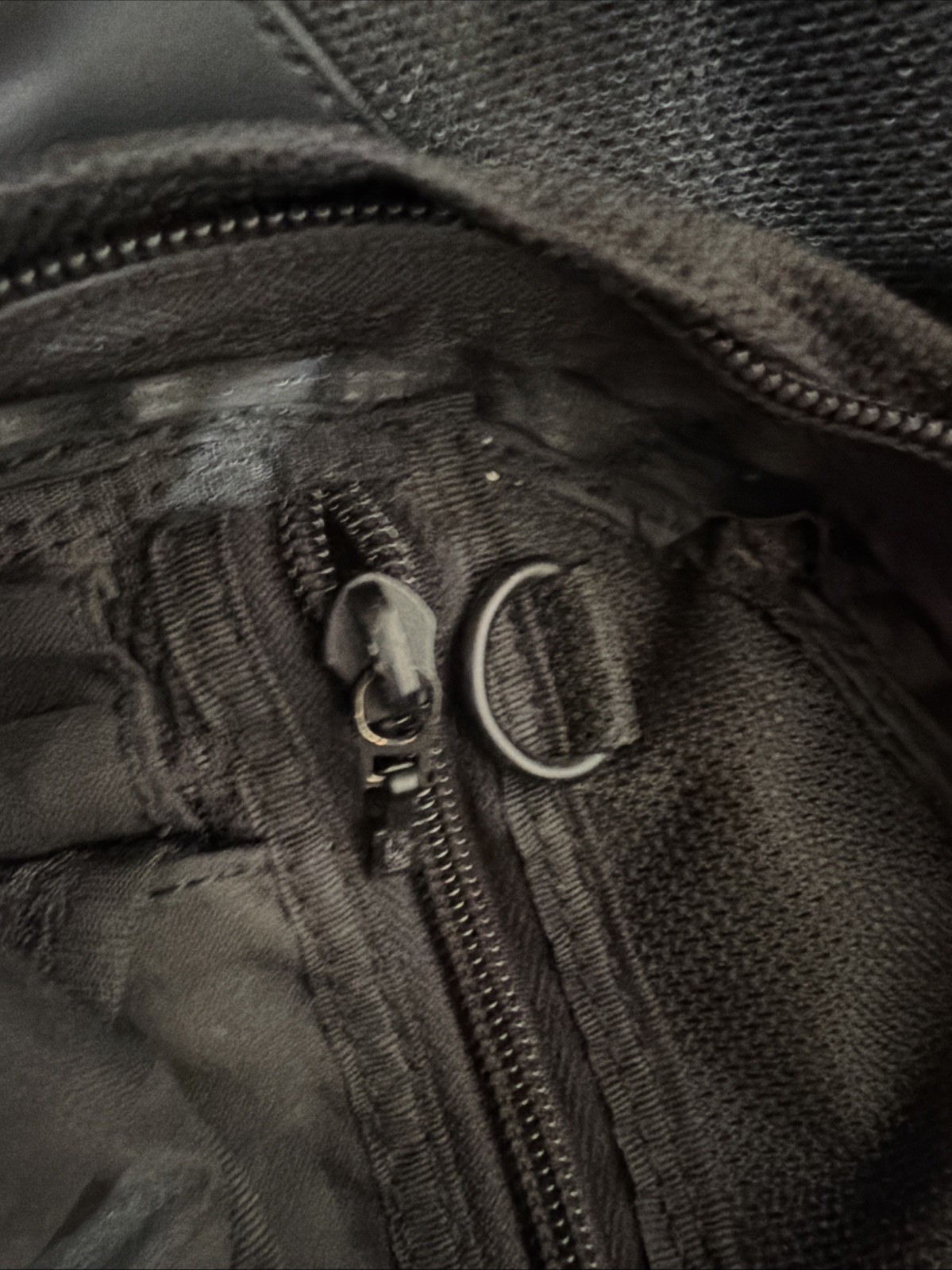 Tumi T2 Ballistic Nylon Multi Compartment Travel Rucksack Waist Pack BLACK