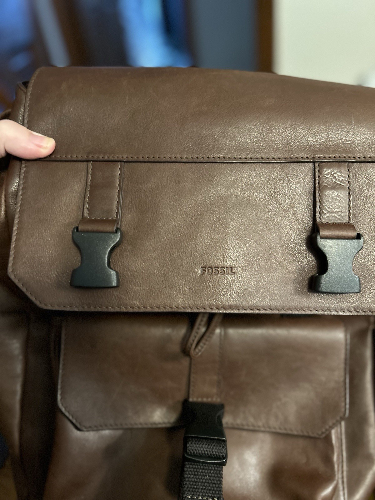 Fossil Brown Men’s Backpack Drawstring Buckle Top Handle Outer Pockets Strap