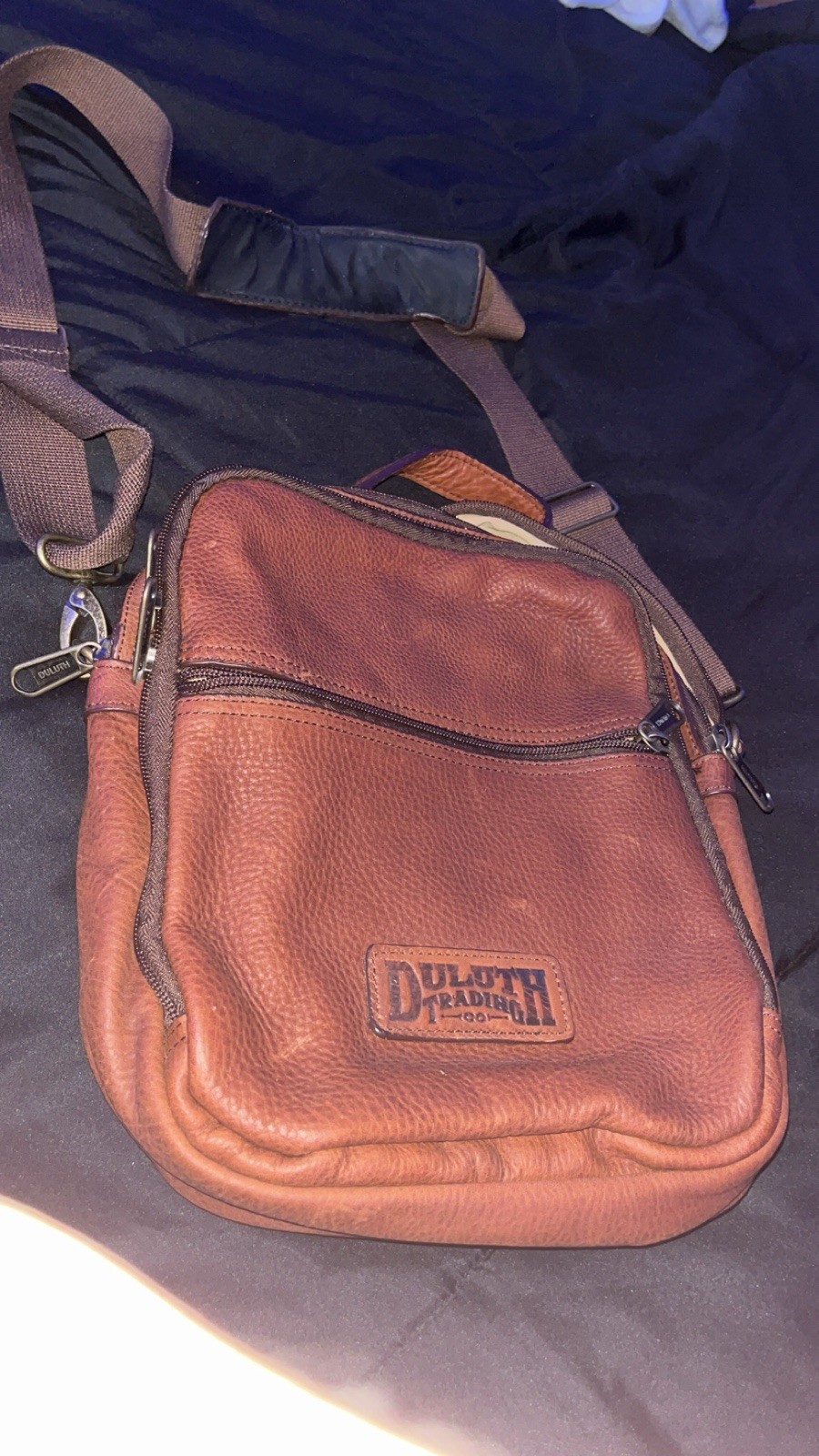 Duluth Trading Co. Brown Crossbody Bag Zip Closure Inner Pockets Men Travel