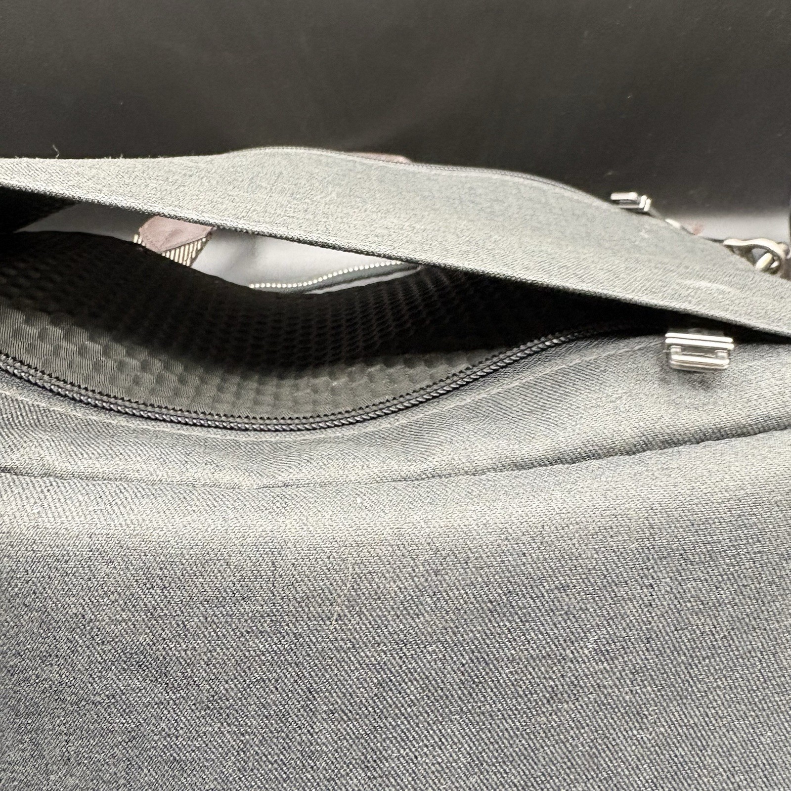 Tumi Alpha Bravo Everett Essential Tote Duffle Carry Bag Gray Brown 22640ATH2