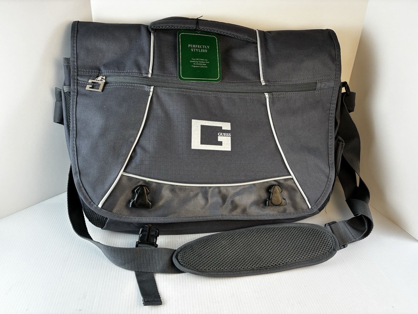 NEW! Guess Messenger Bag Padded Laptop Many Pockets Crossbody Gray/Black/White