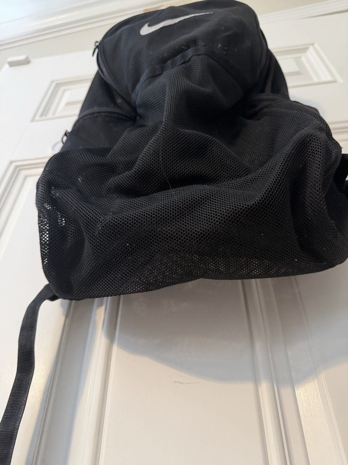 Nike Black Mesh Backpack Zip Closure, Padded Adjustable Straps Travel Casual