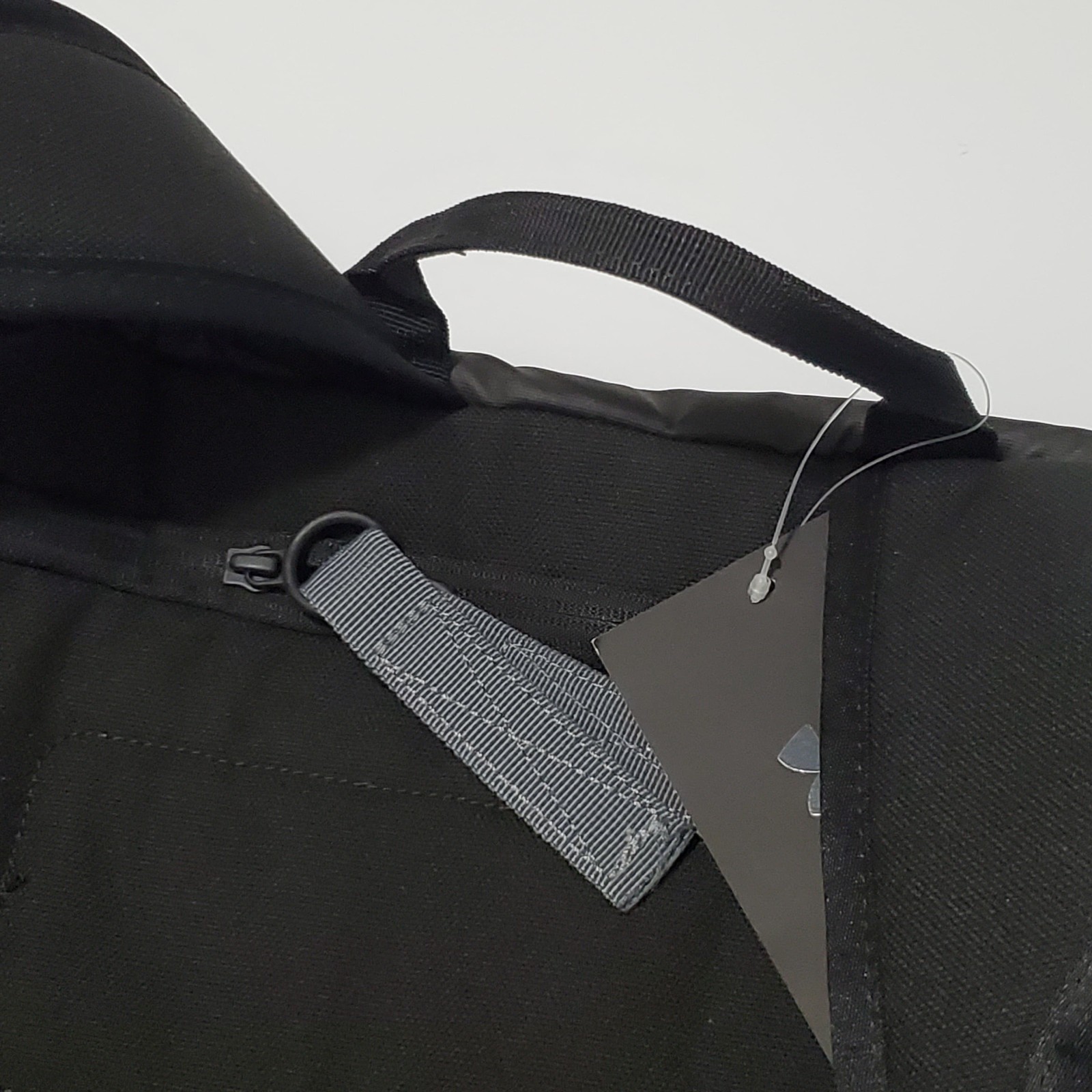 Under Armour Project Rock Duffel Backpack 1376459 Black Storm Water Repel $130