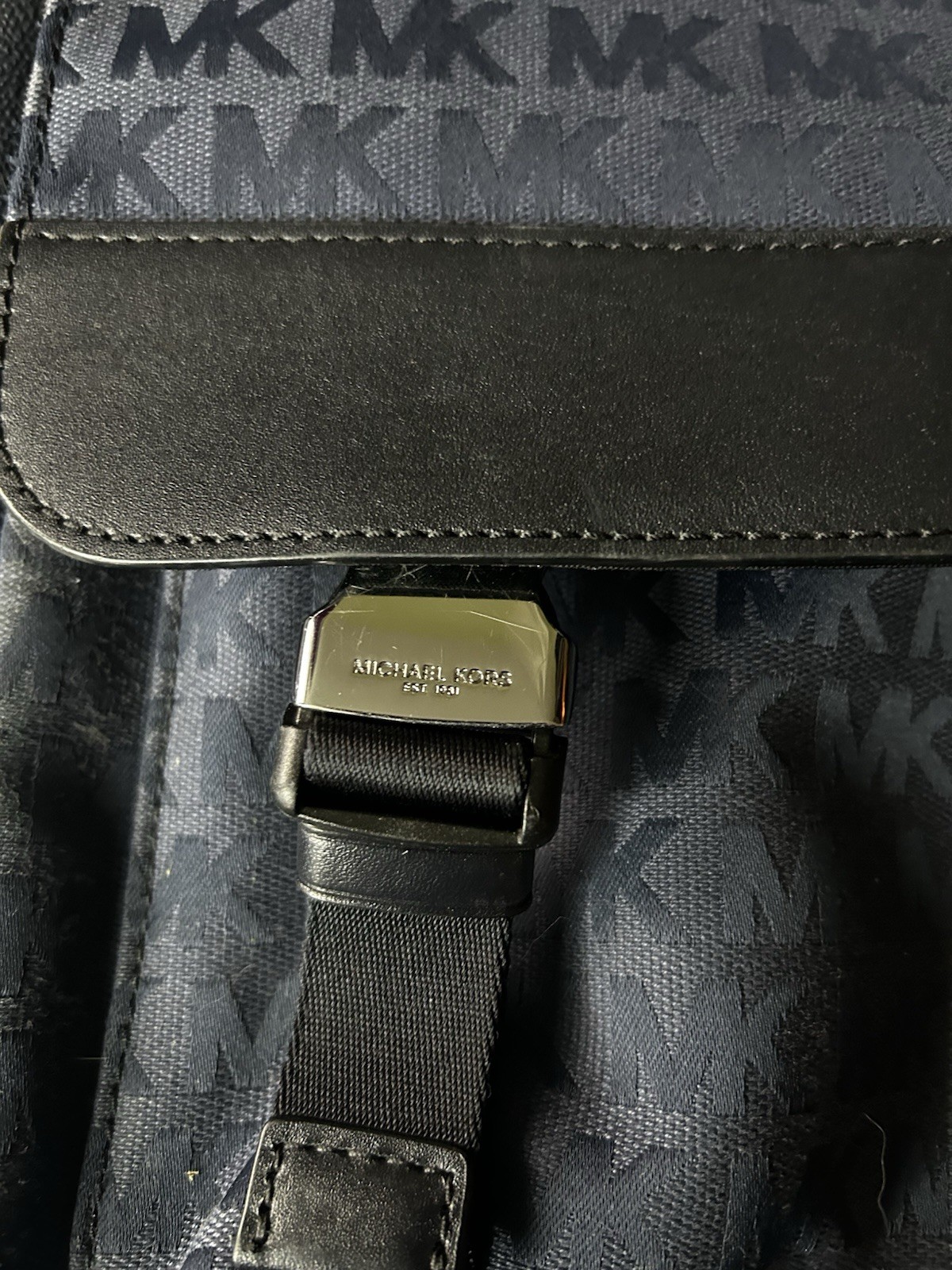 Michael Kors Men’s Brooklyn Messenger Bag