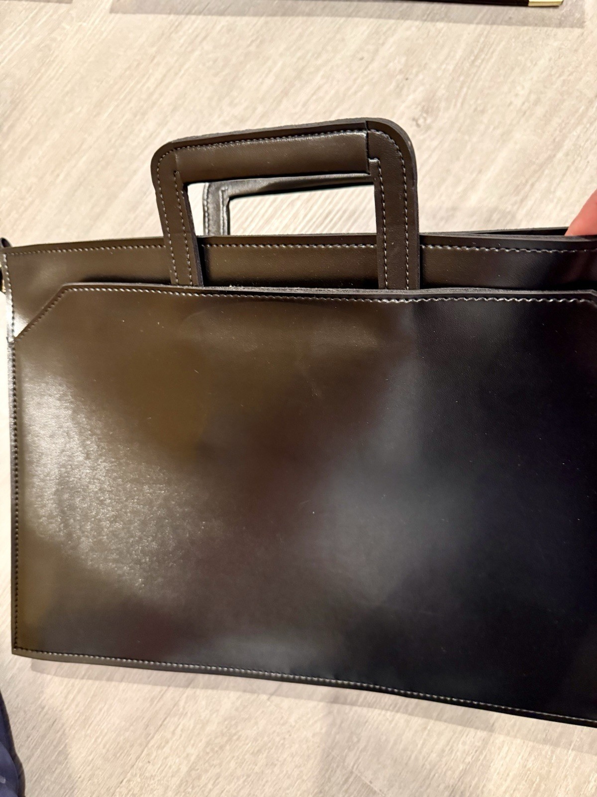 Black Slim Retractable Handle Briefcase – Leatherette 17” X 12”