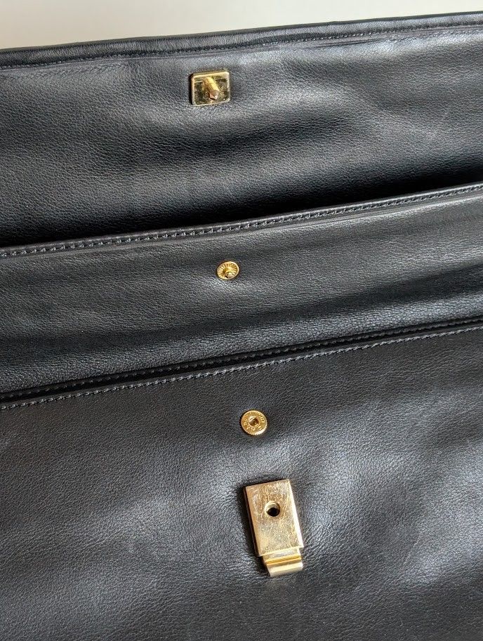 BARNEYS NEWYORK Small Briefcase Classic Black Smooth Leather Document Bag Italy