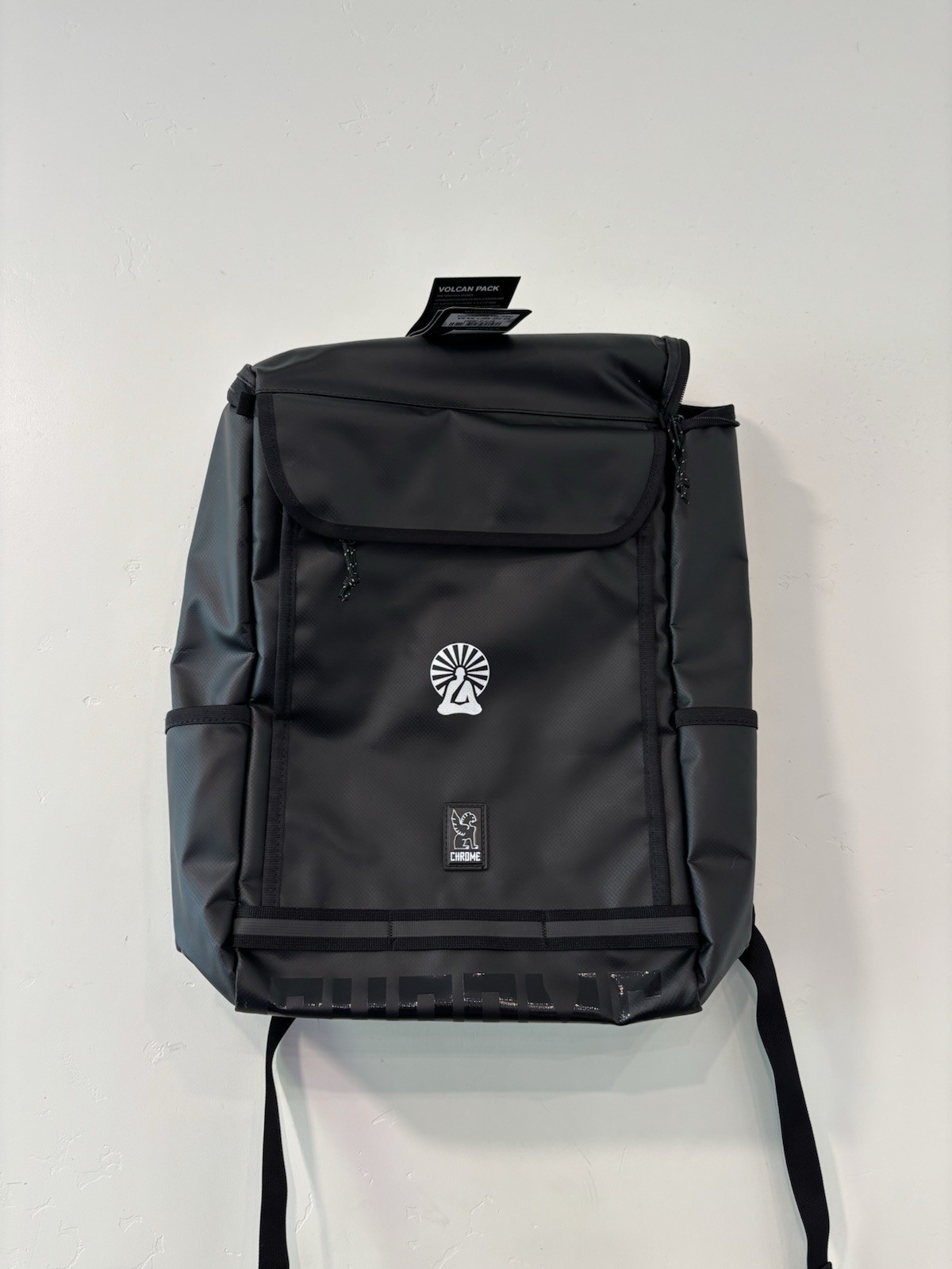 New Chrome Industries Volcan Pack 15 Inch Black Laptop Backpack Daypack Bag 31L