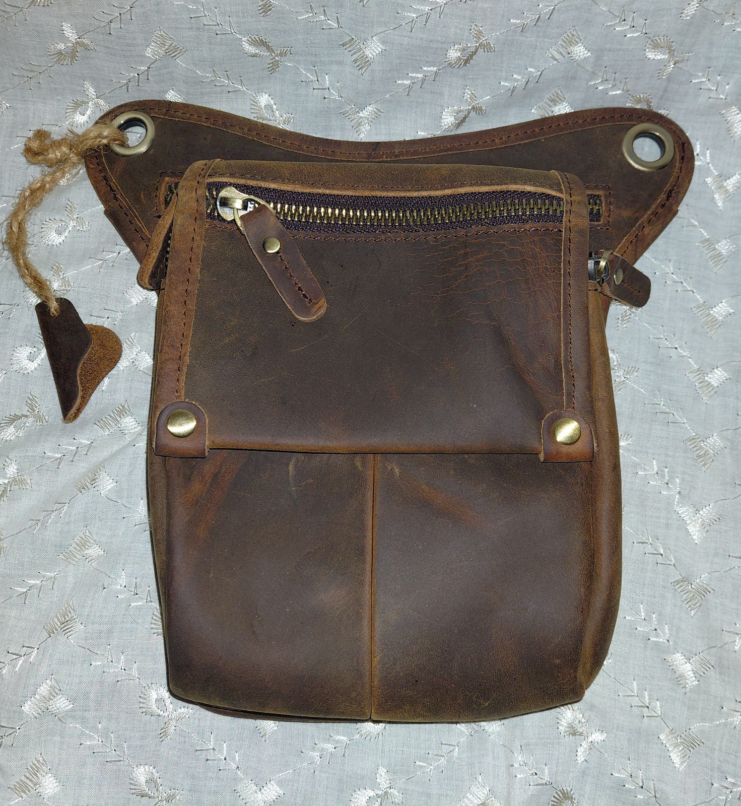 Men’s Genuine Leather Waist Thigh Bag/Pouch – New – 9″