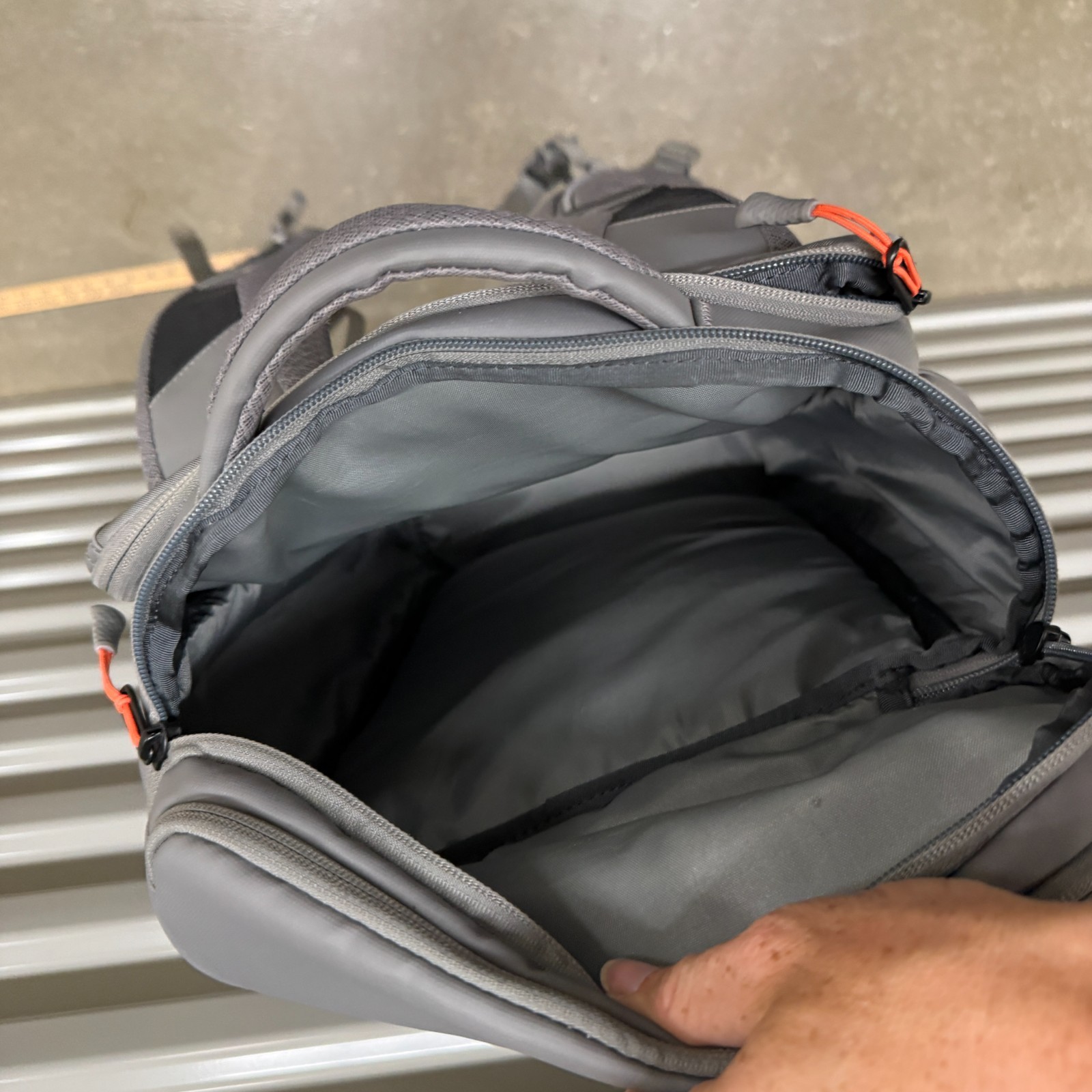 North Face Kaban Transit Backpack Gray 25L Laptop Travel Bag Padded FlexVent
