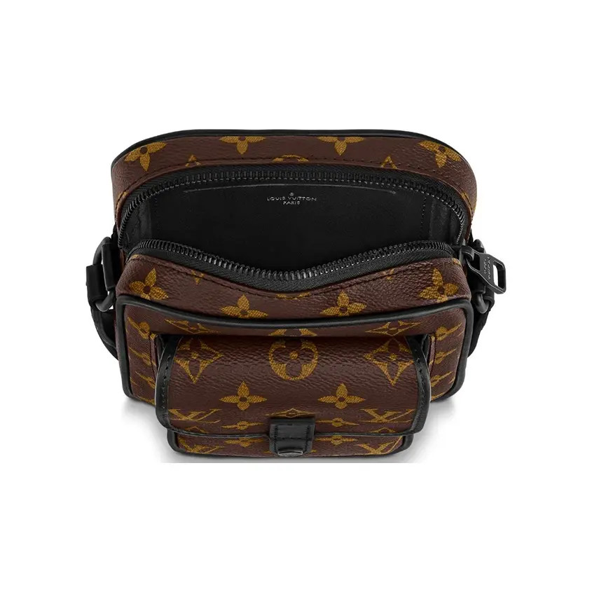 LOUIS VUITTON Christopher Camera Bag Phone Bag Crossbody Bag Men’s 6x3x6.6 in