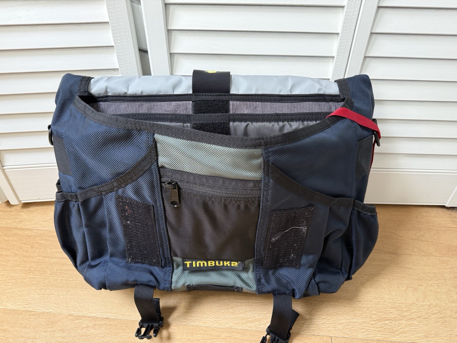 Microsoft Office Branded Timbuk2 RARE Blue Messenger Laptop Bag