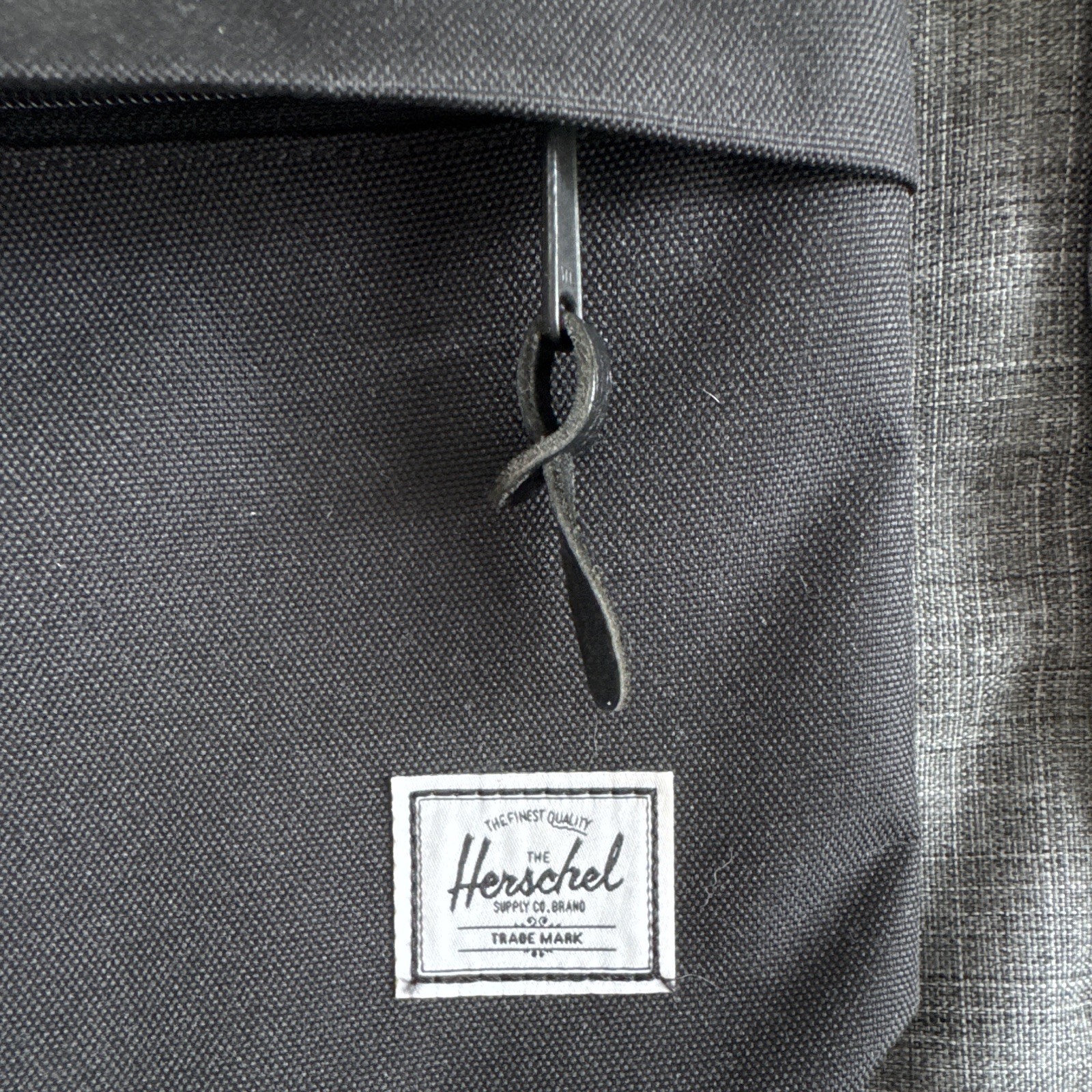 Herschel Heritage Gray/Black Backpack Zip, Outer Pockets, Lined Unisex