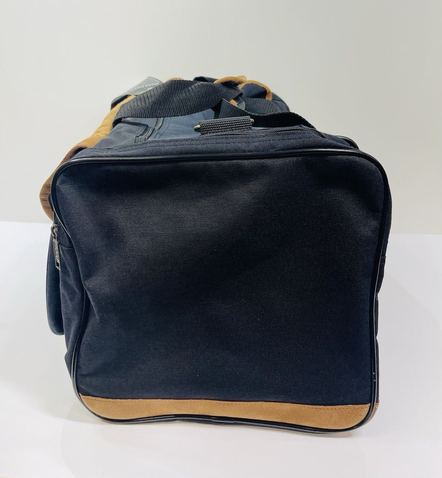 Jeep Canvas Suede Large Duffle & Garment Bag 22” x 12” 3 Side Pockets NWT 1996