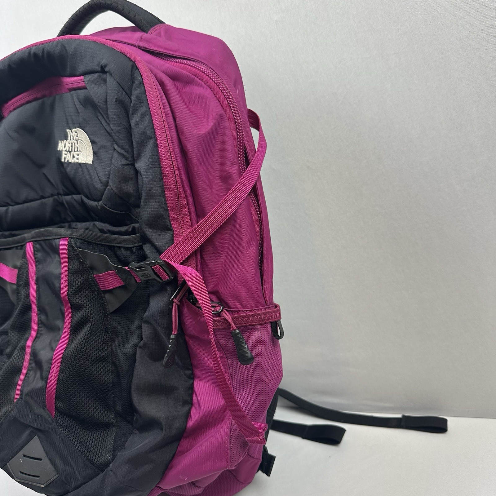 The North Face Recon Laptop Backpack Travel School Bag Gym Black Flex Vent