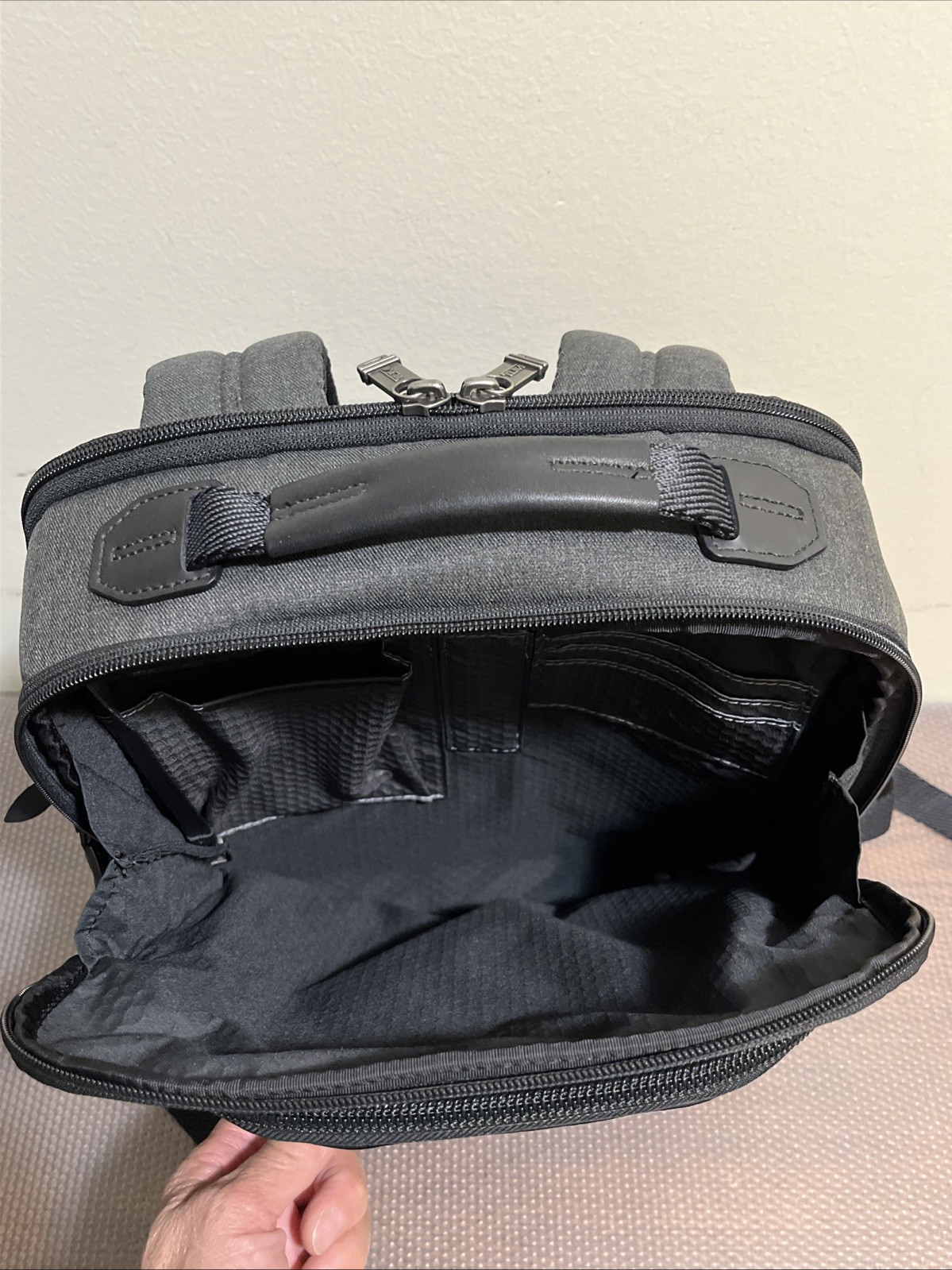 Tumi Alpha Bravo Davis Backpack Laptop Carry Bag Nylon Leather 232682GT3 – EUC