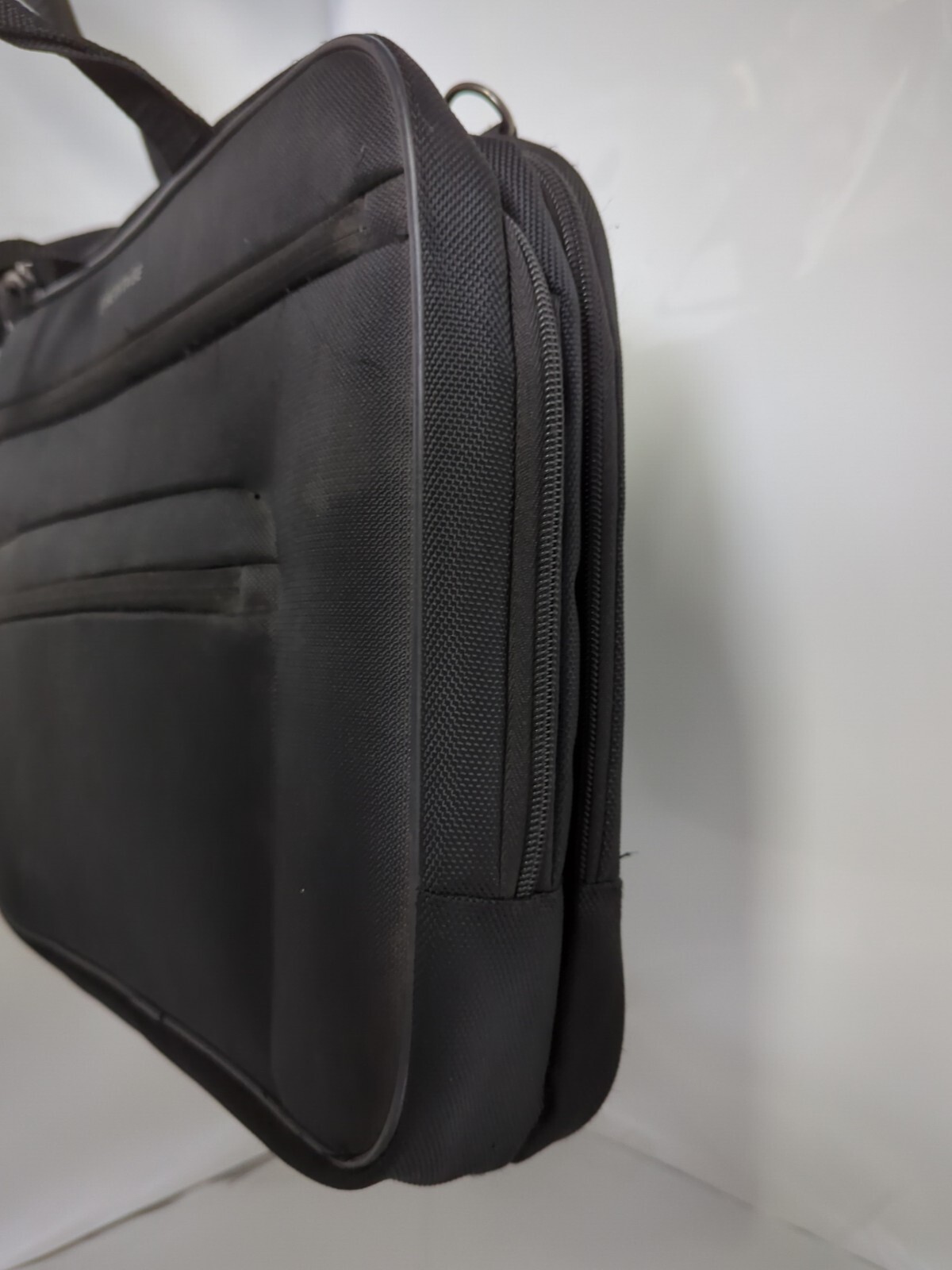 HERITAJE 230475BB BRIEFCASE POLYETHYLENE VINYL ACETATE, POLYETHYLENE FOAM