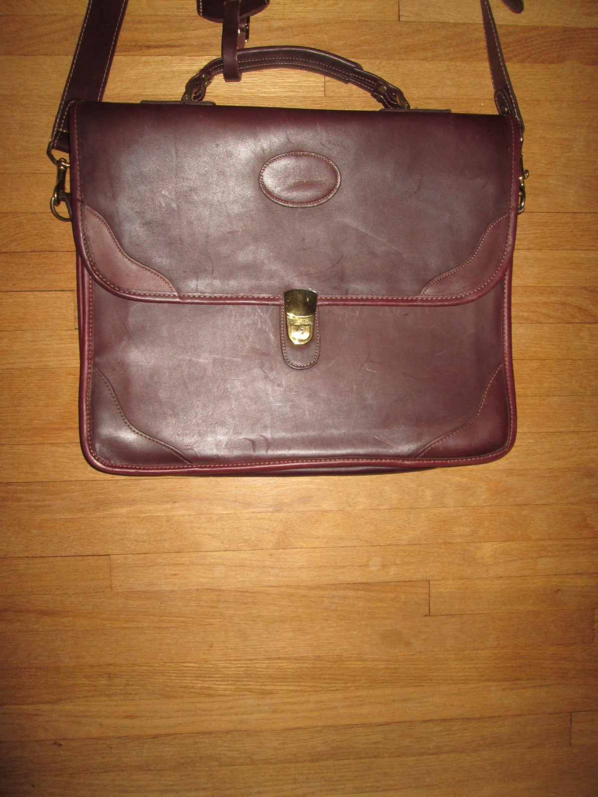 Vintage ORVIS Brown Saddle Leather Push Clasp Briefcase Messenger Bag *USA