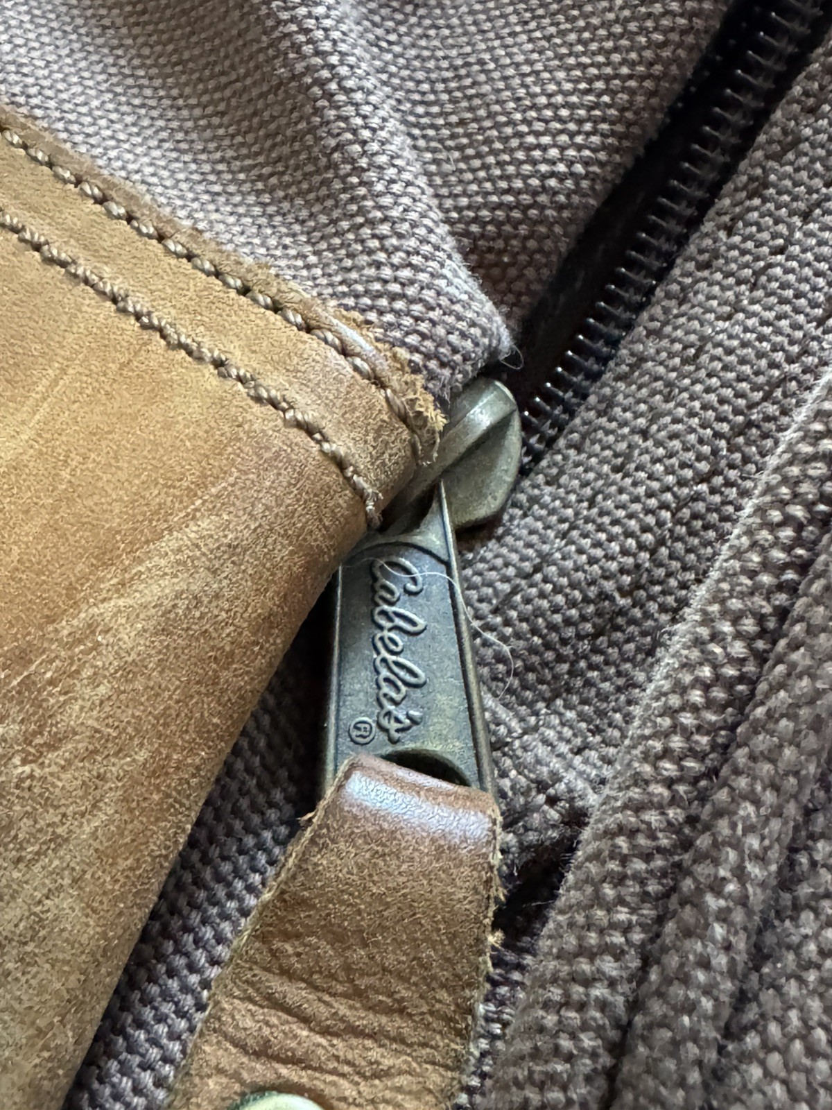 Cabela’s Canvas & Leather Messenger Travel Bag Hunting Camping Vintage Weekender