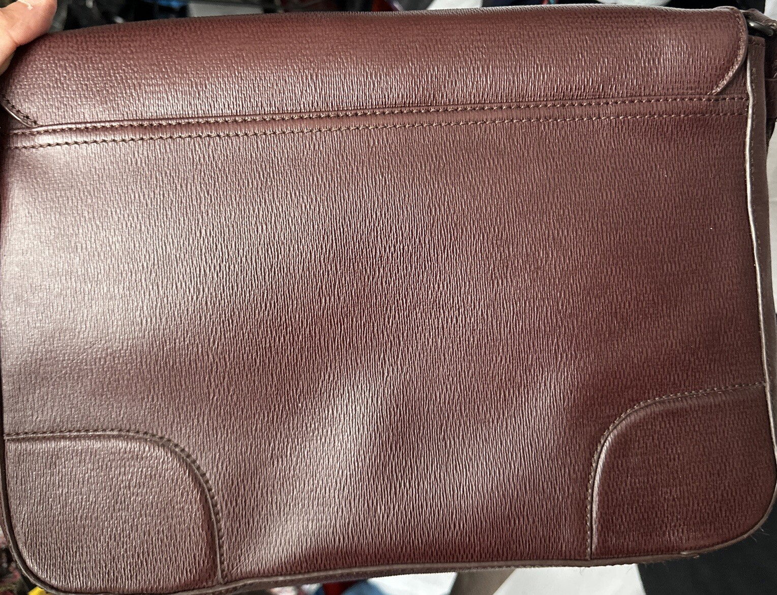 Hugo Boss Messenger Shoulder Bag Crossbody Purse Burgundy Leather Cow Skin 14 In