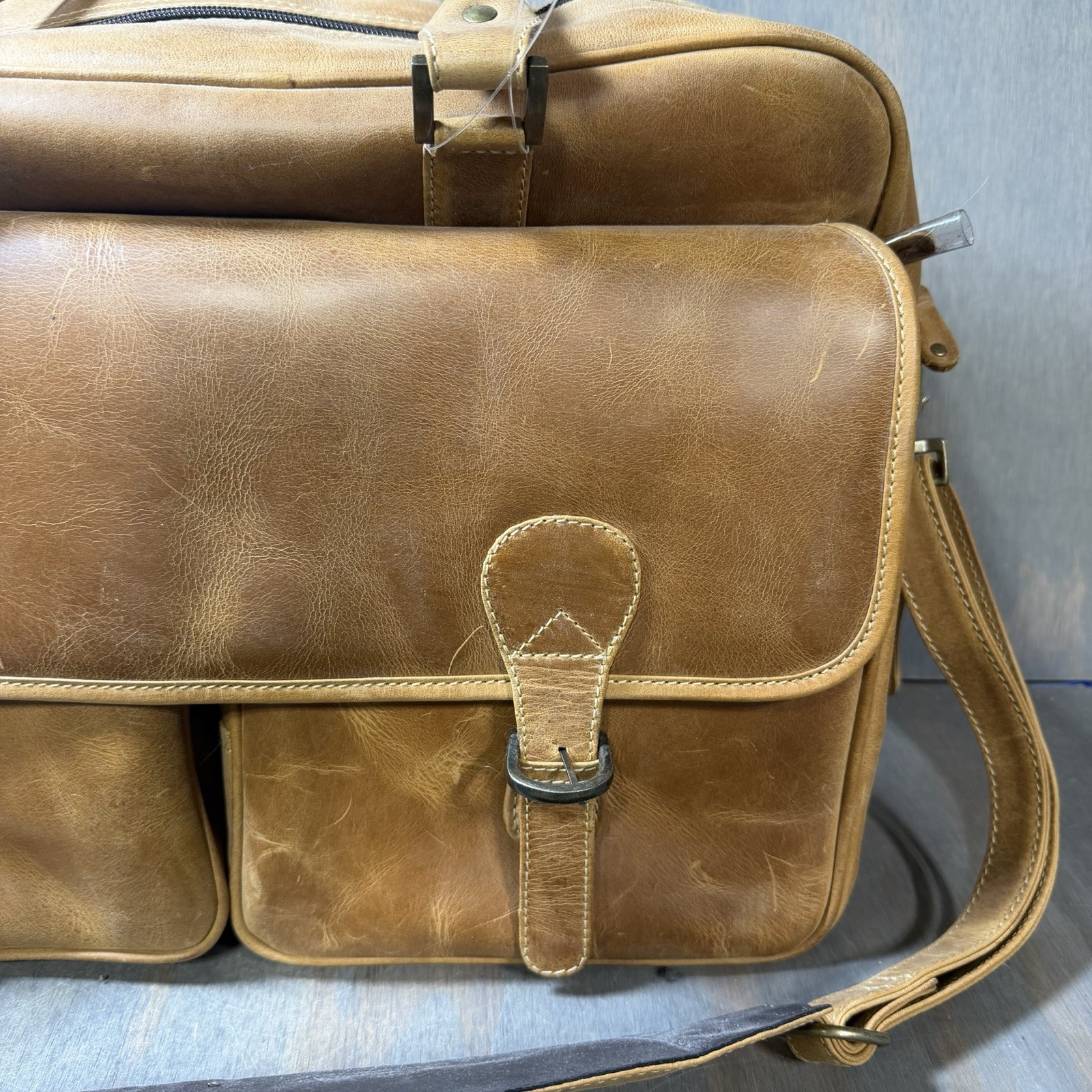 Canyon Outback Brown Leather Messenger Duffle Bag With Strap Computer With Tag